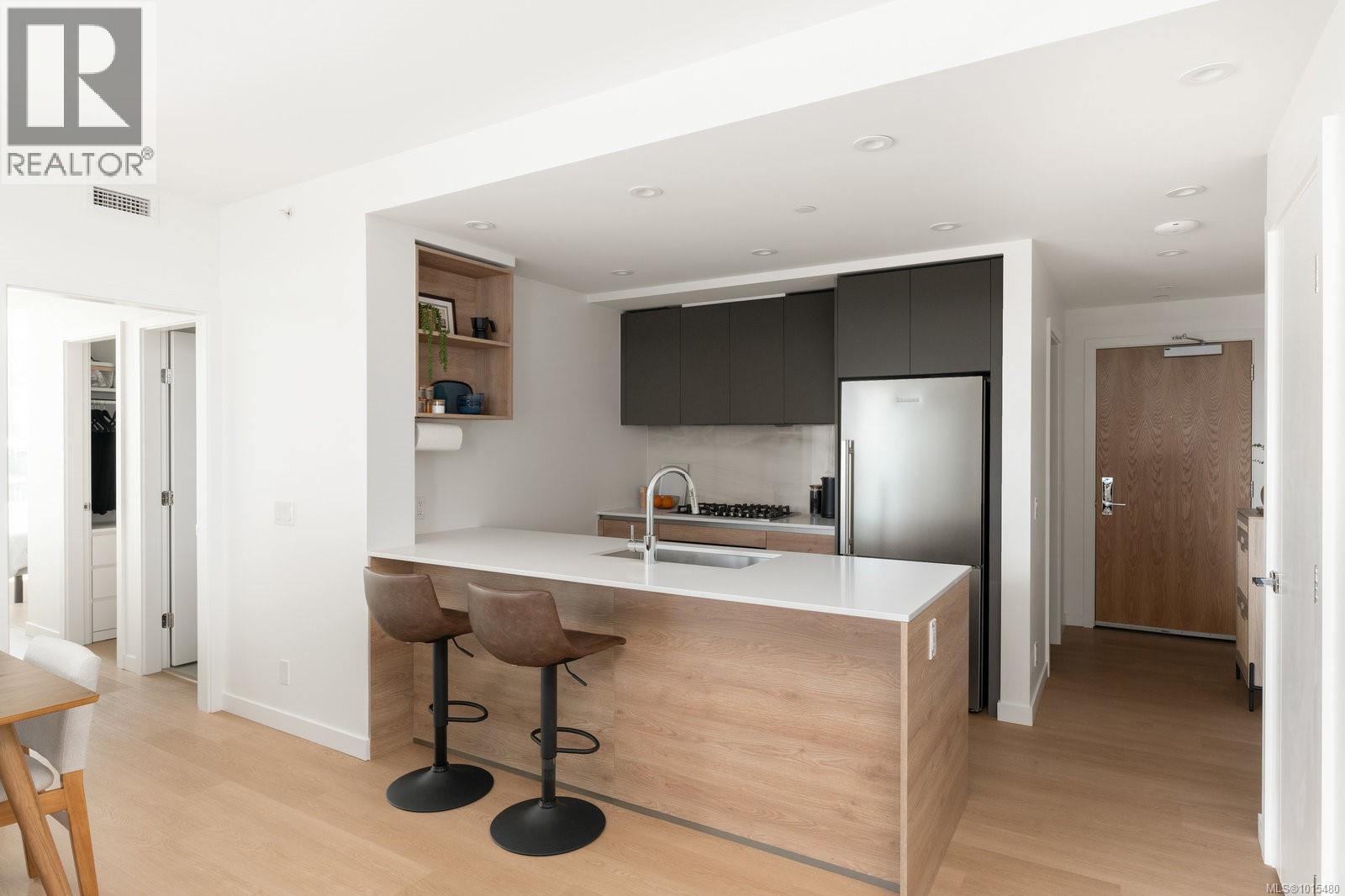 402 363 Tyee Road, Victoria