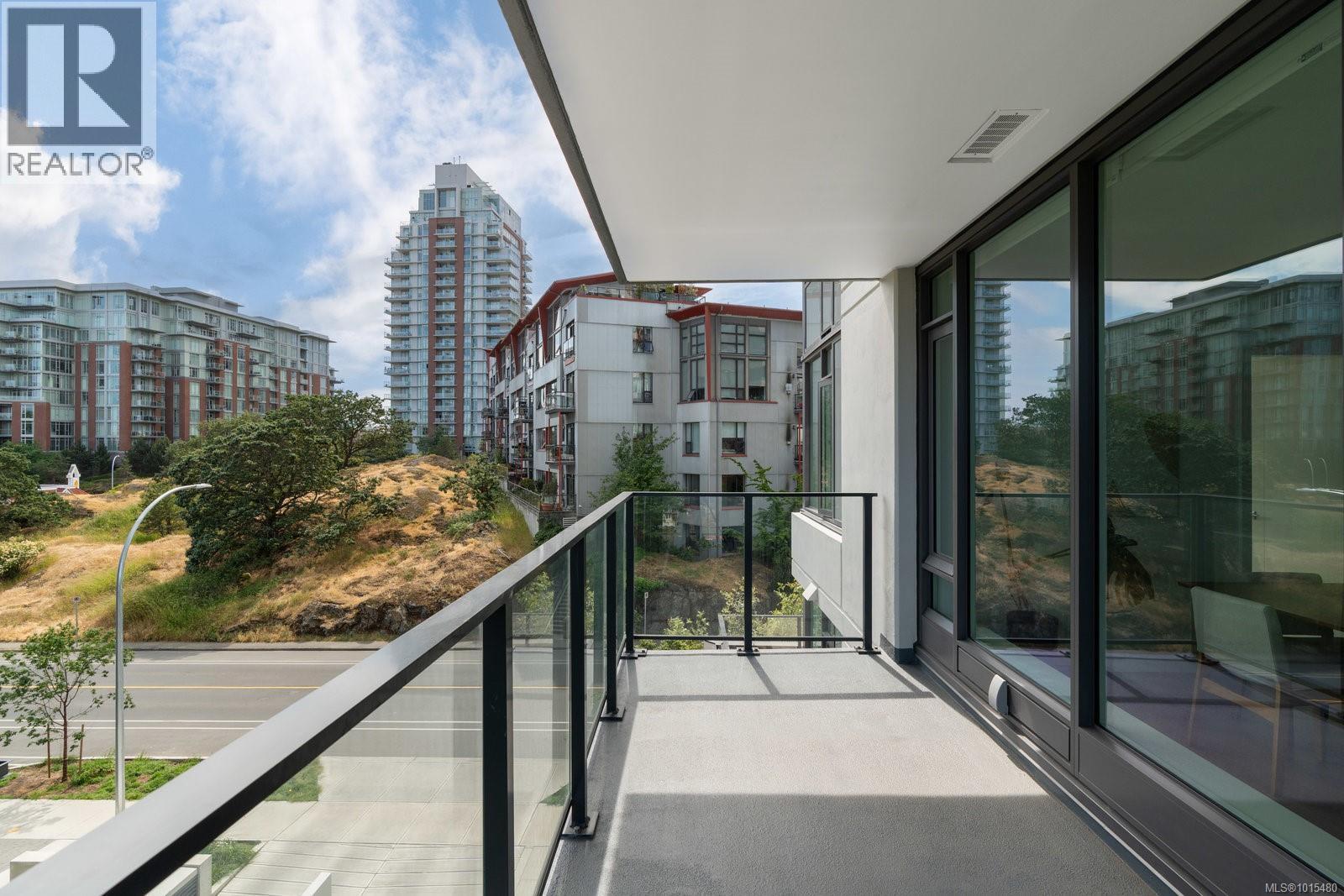 402 363 Tyee Road, Victoria