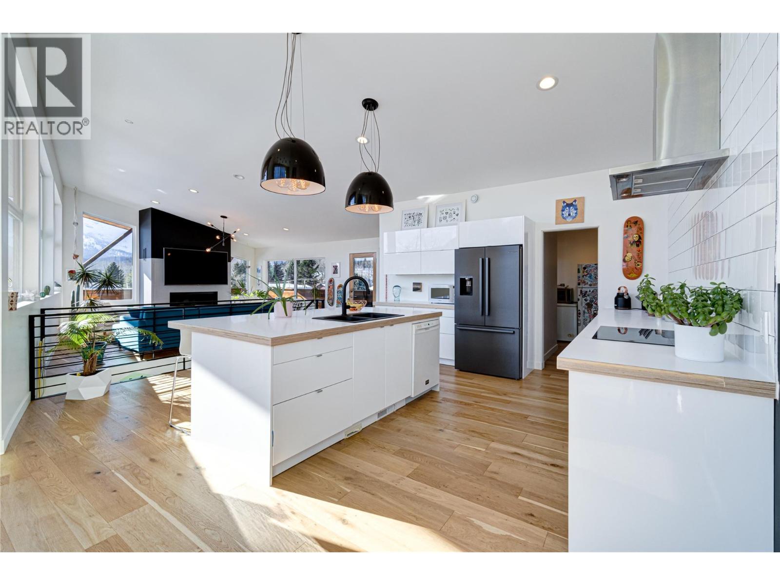641 7th Avenue, Fernie