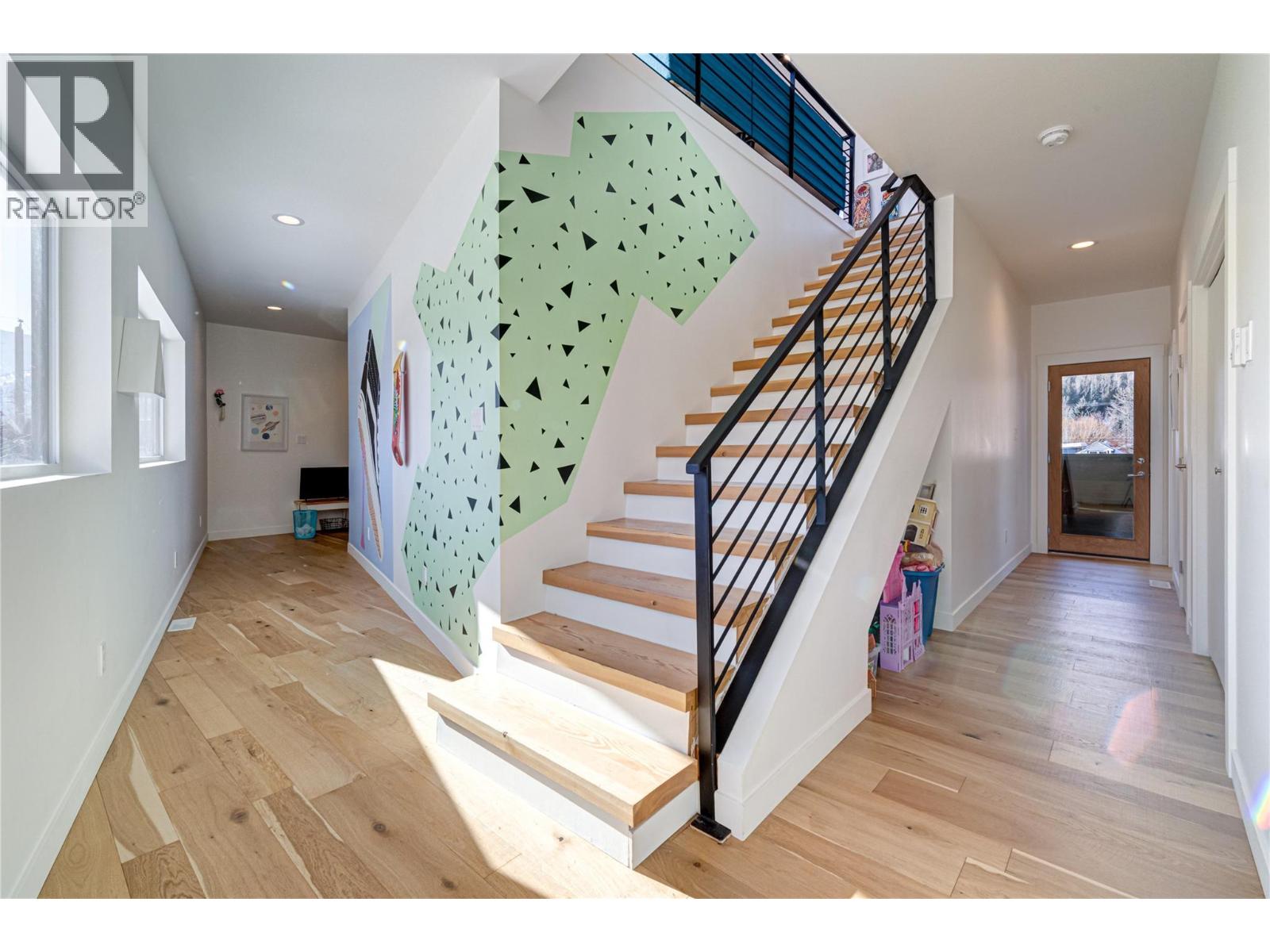 641 7th Avenue, Fernie