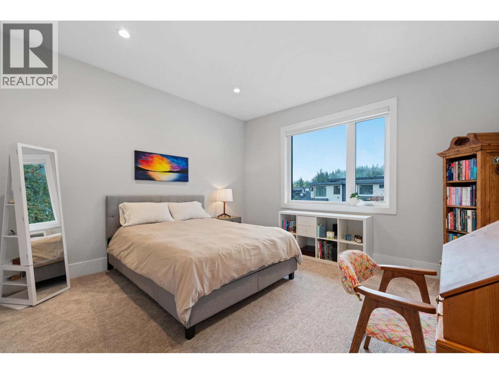 3404 MAMQUAM ROAD, Squamish