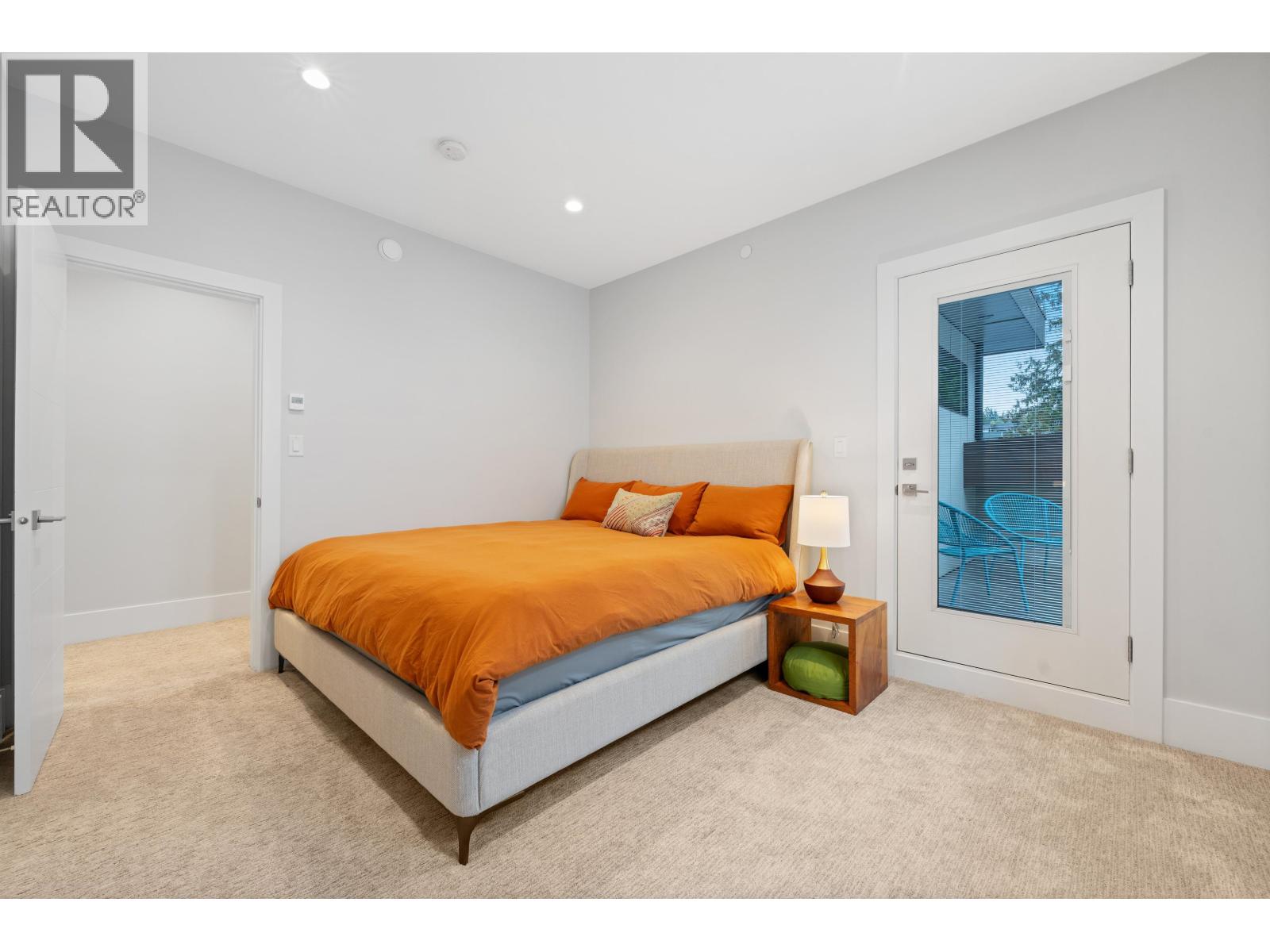 3404 MAMQUAM ROAD, Squamish