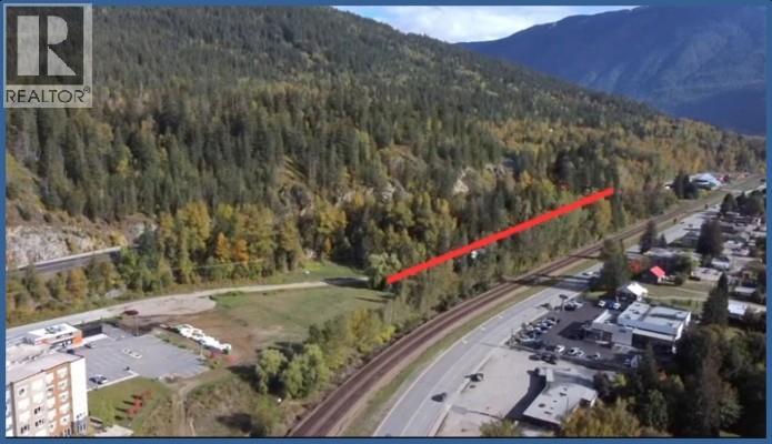 1640 Bend Frontage Road, Revelstoke