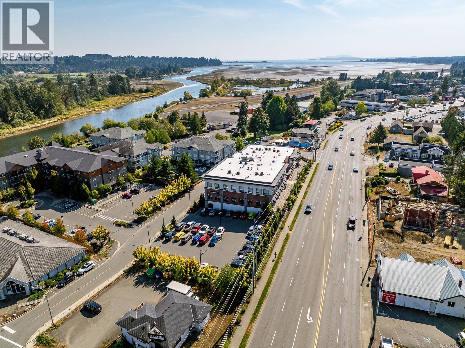 302 1978 Cliffe Ave, Courtenay