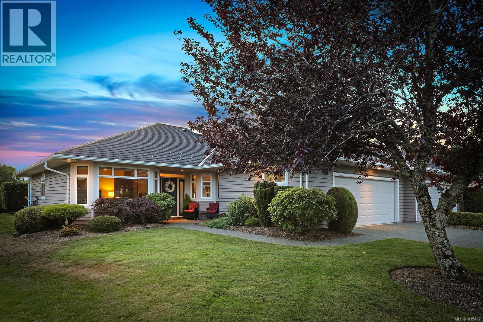 221 3399 Crown Isle Dr, Courtenay