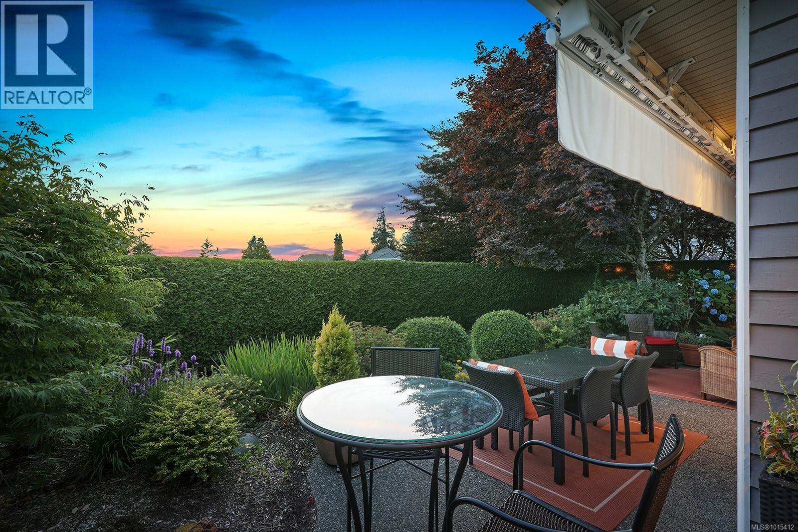221 3399 Crown Isle Dr, Courtenay