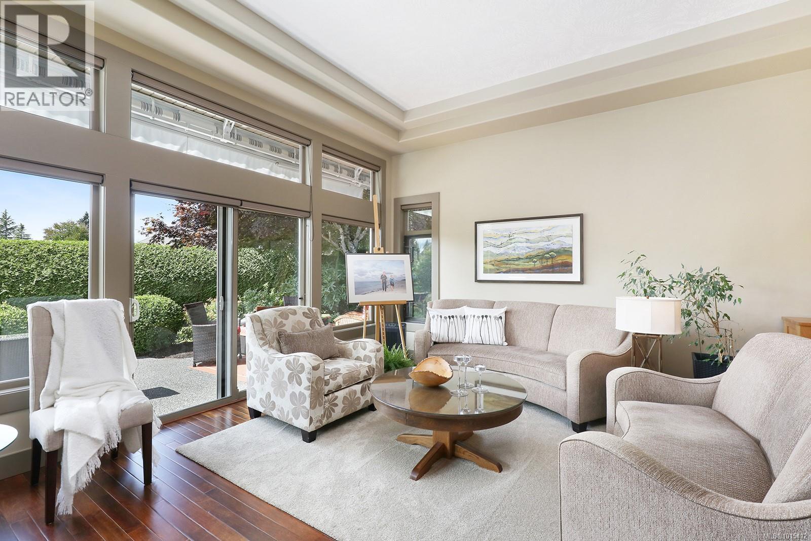 221 3399 Crown Isle Dr, Courtenay