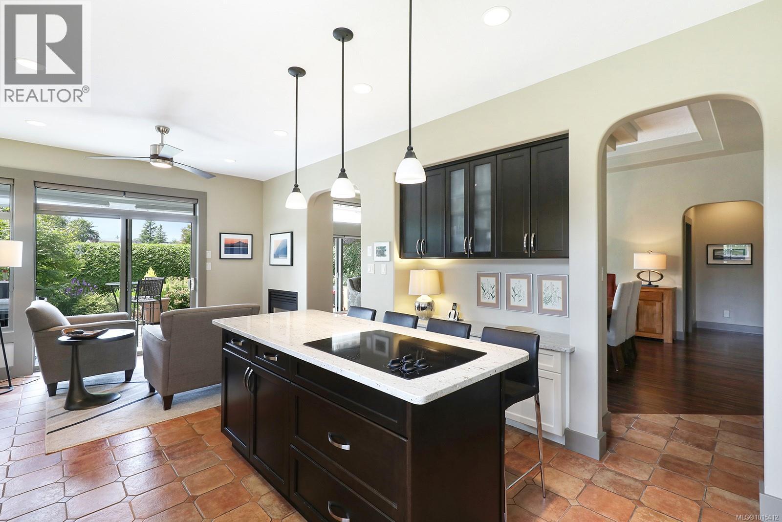 221 3399 Crown Isle Dr, Courtenay