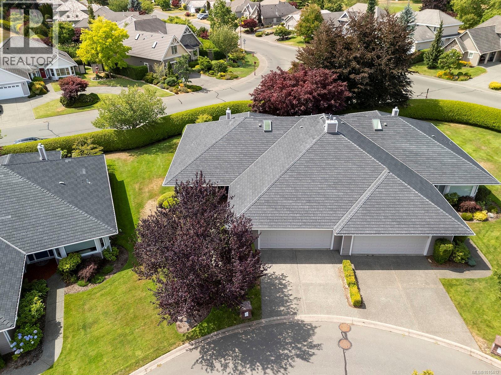 221 3399 Crown Isle Dr, Courtenay