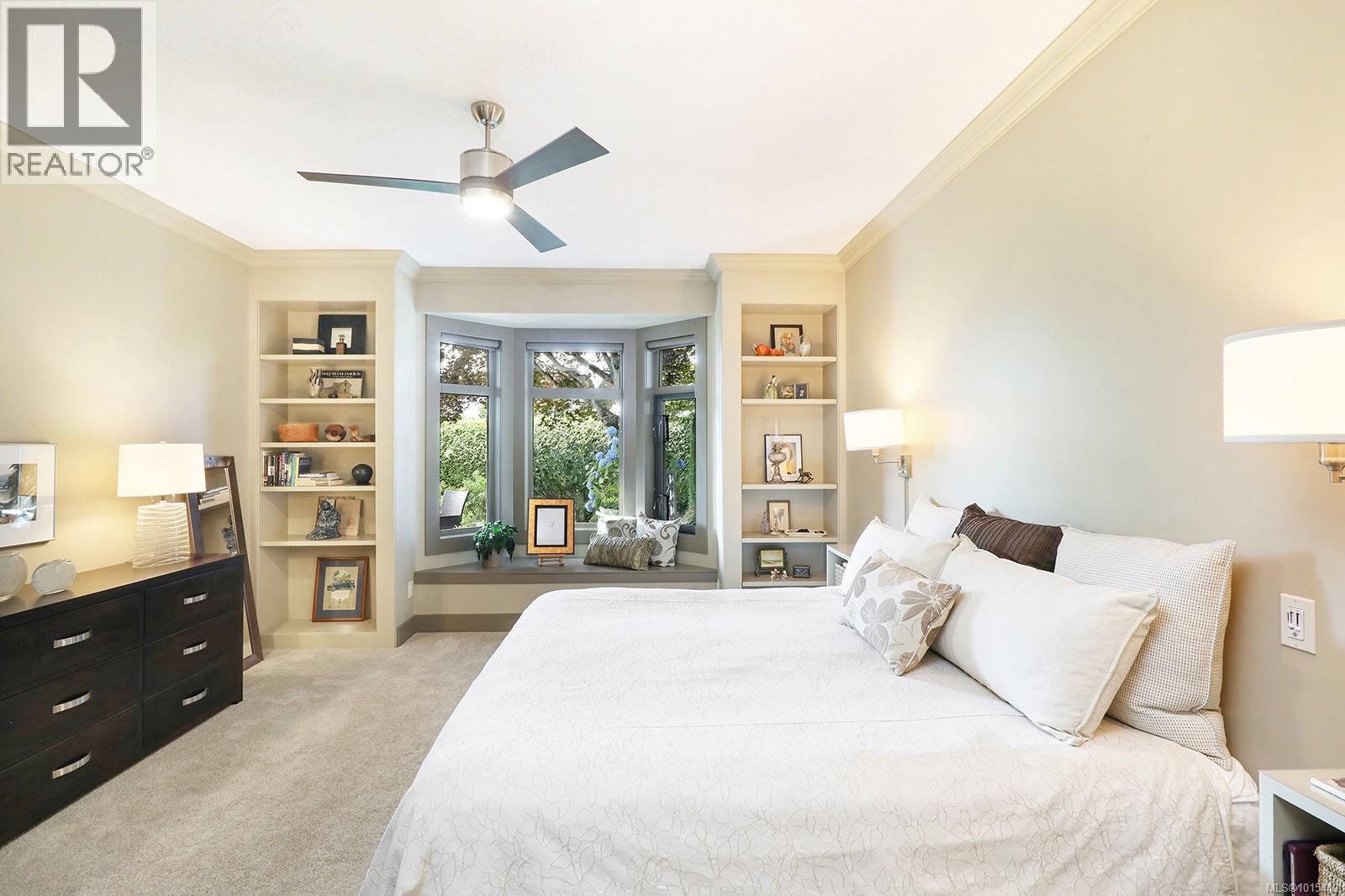221 3399 Crown Isle Dr, Courtenay