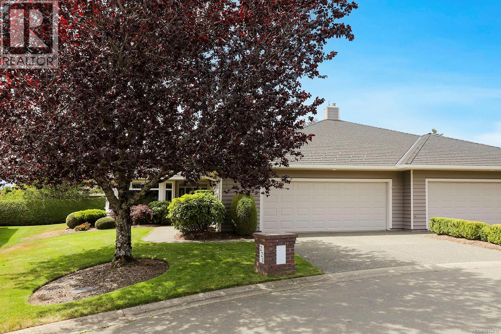 221 3399 Crown Isle Dr, Courtenay
