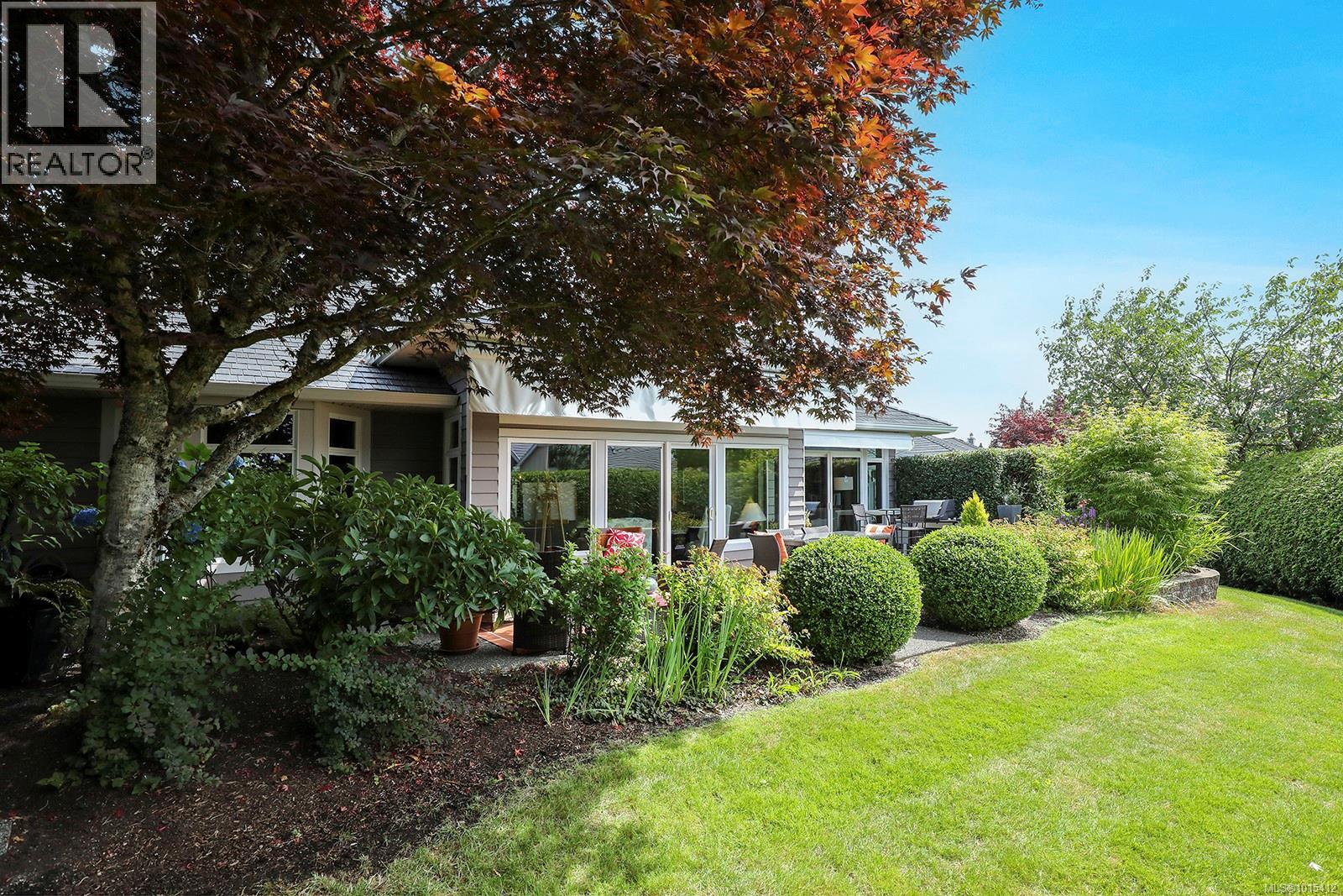 221 3399 Crown Isle Dr, Courtenay