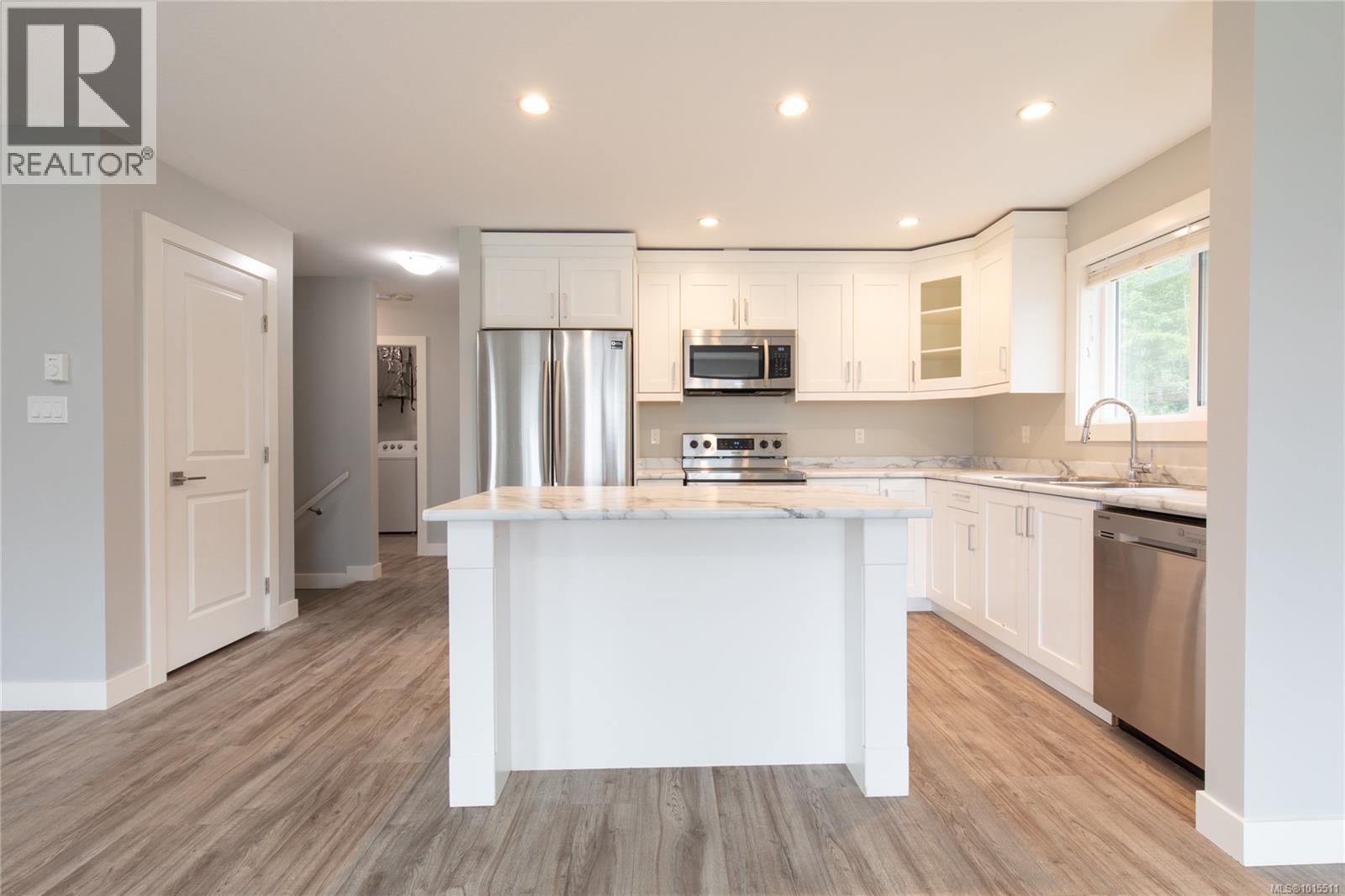 557 Lori Pl, Nanaimo
