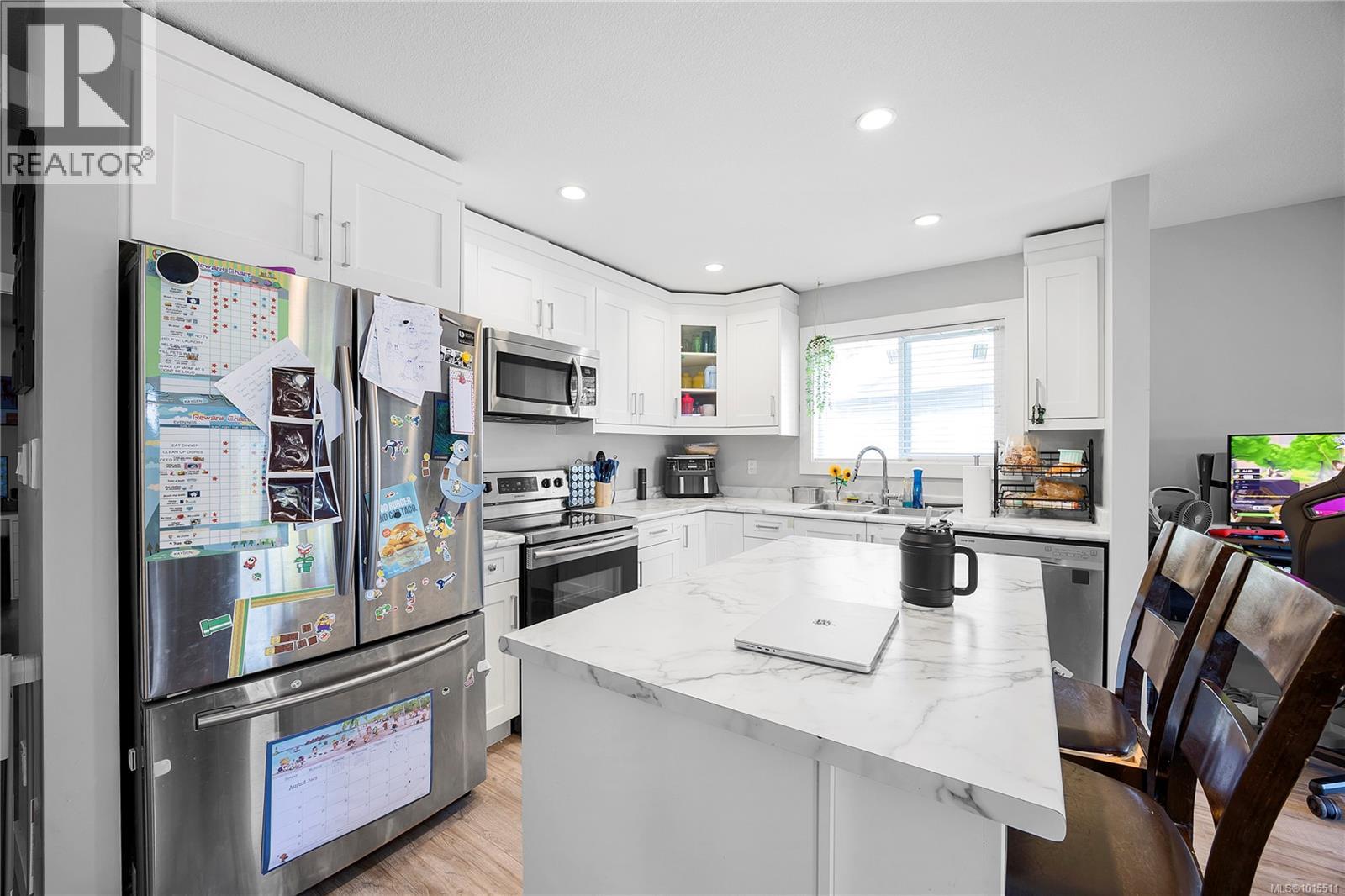 557 Lori Pl, Nanaimo