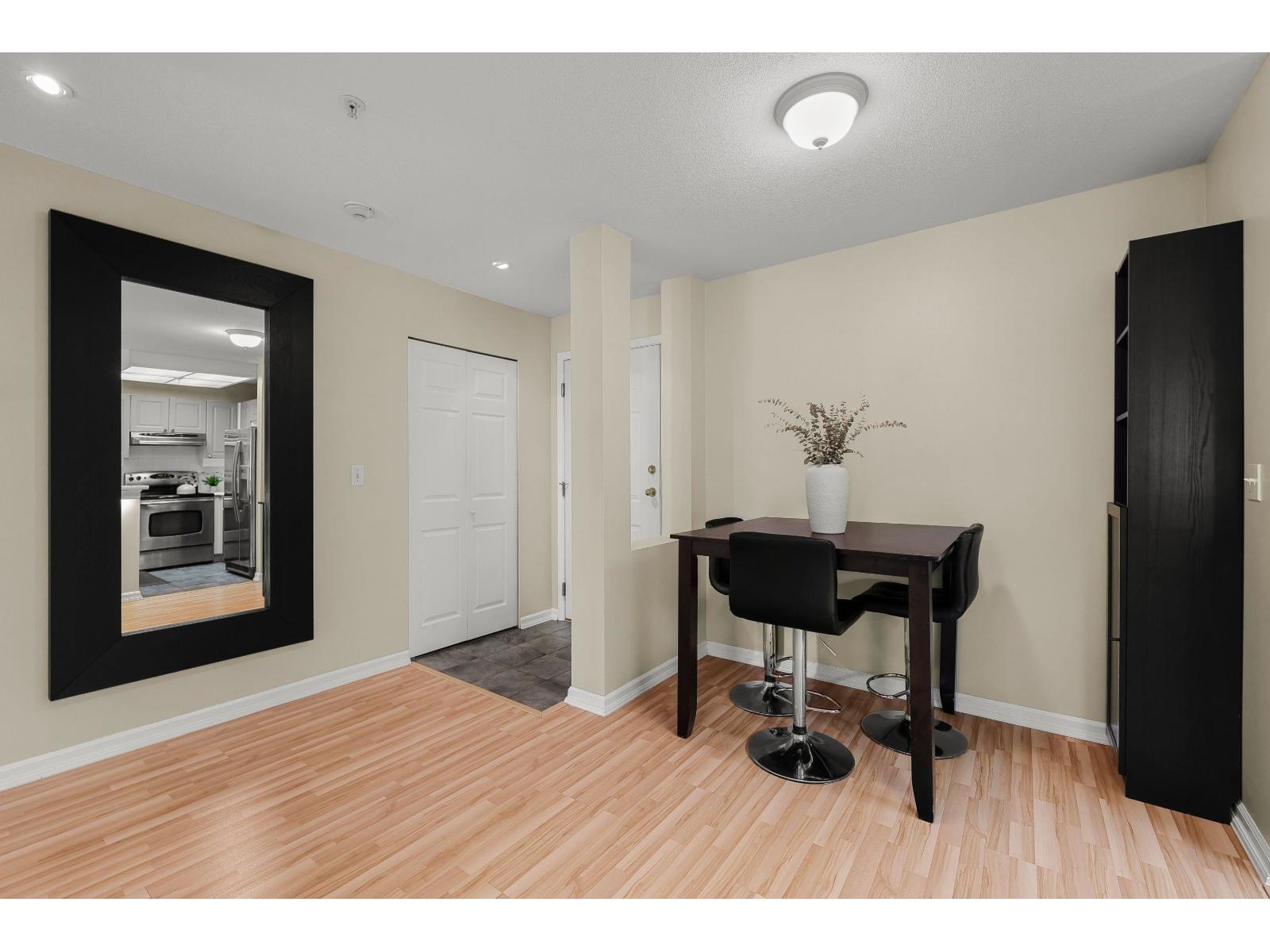 210 22025 48 AVENUE, Langley