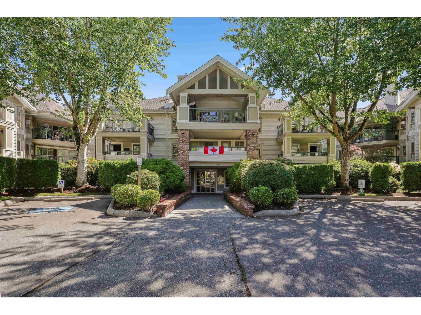 210 22025 48 AVENUE, Langley