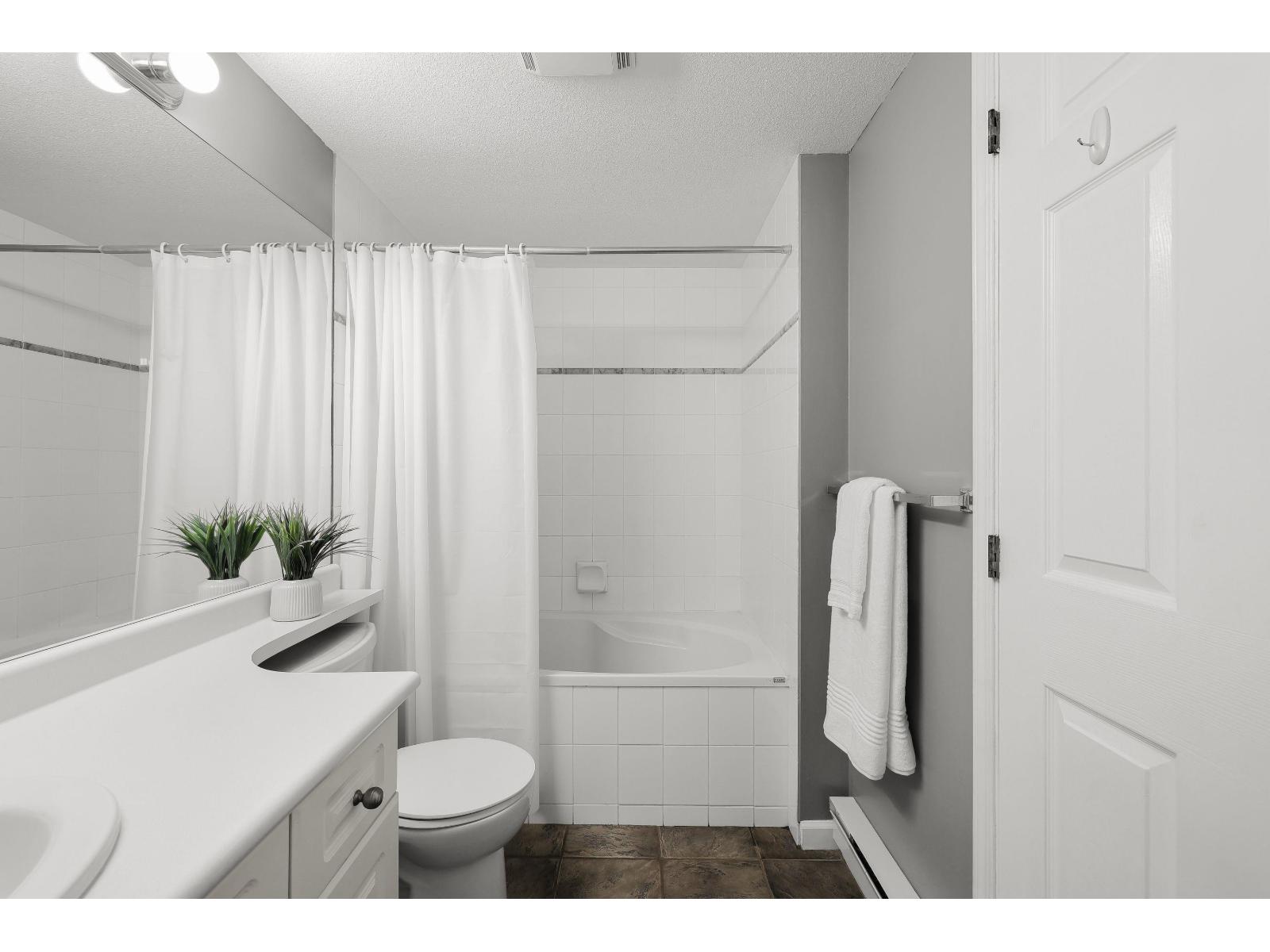 210 22025 48 AVENUE, Langley