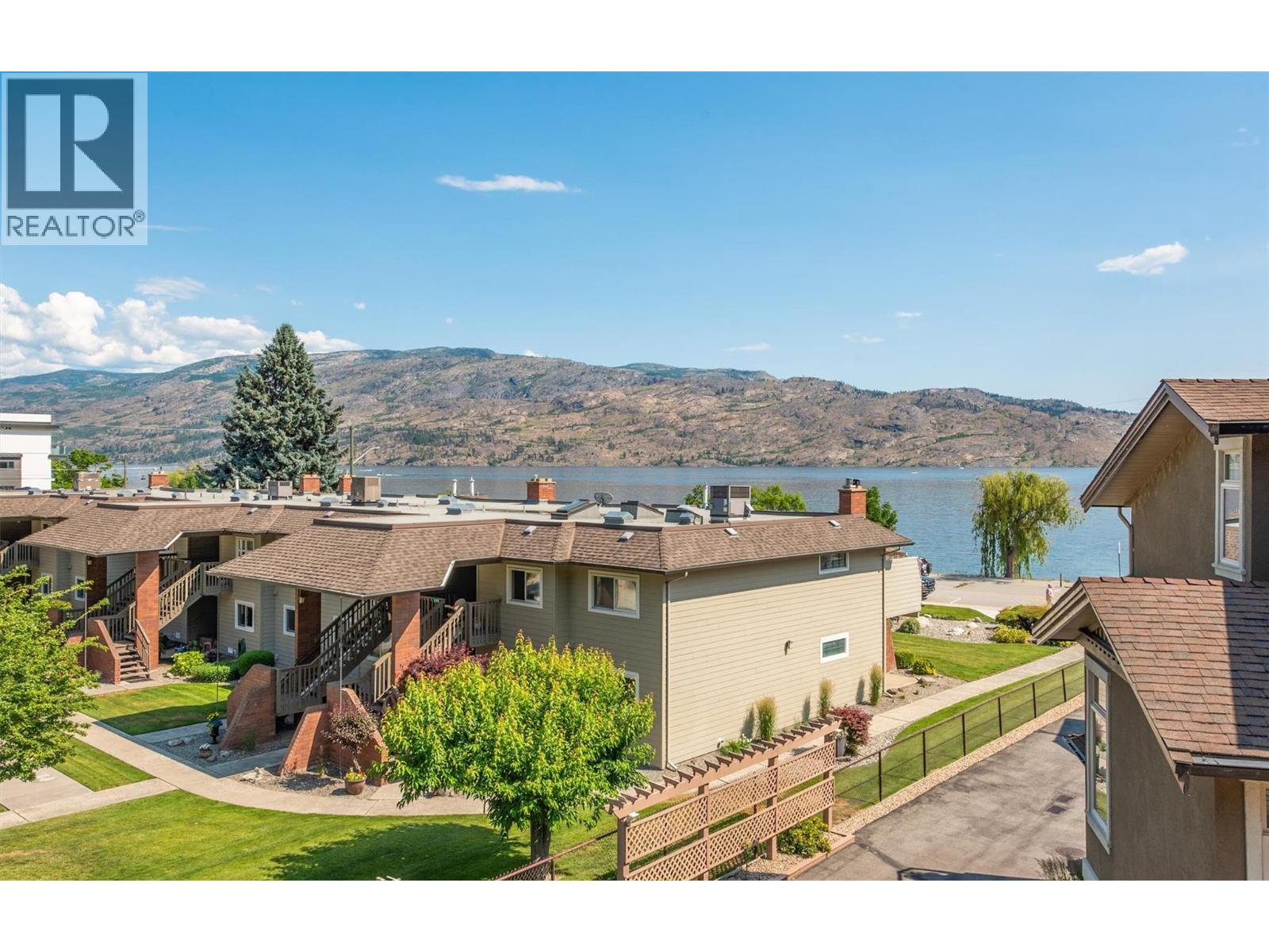 6 4356 Beach Avenue, Peachland