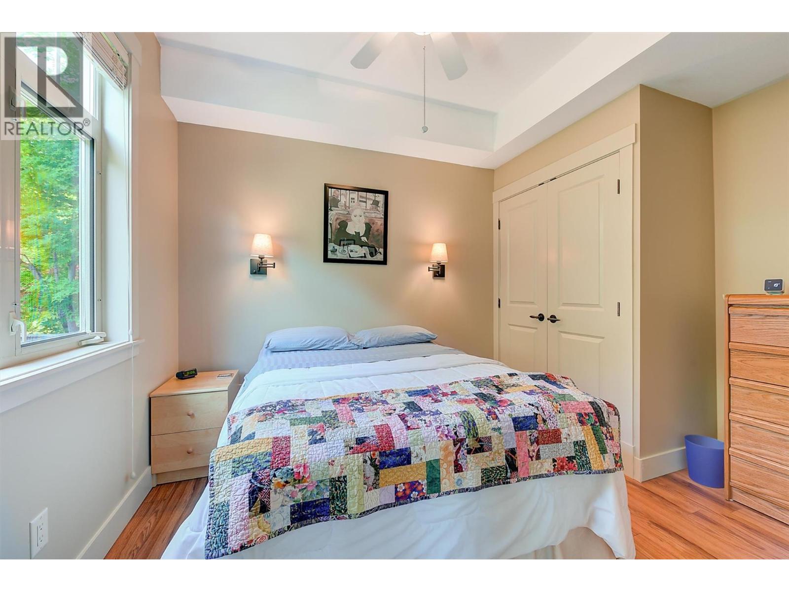 6 4356 Beach Avenue, Peachland