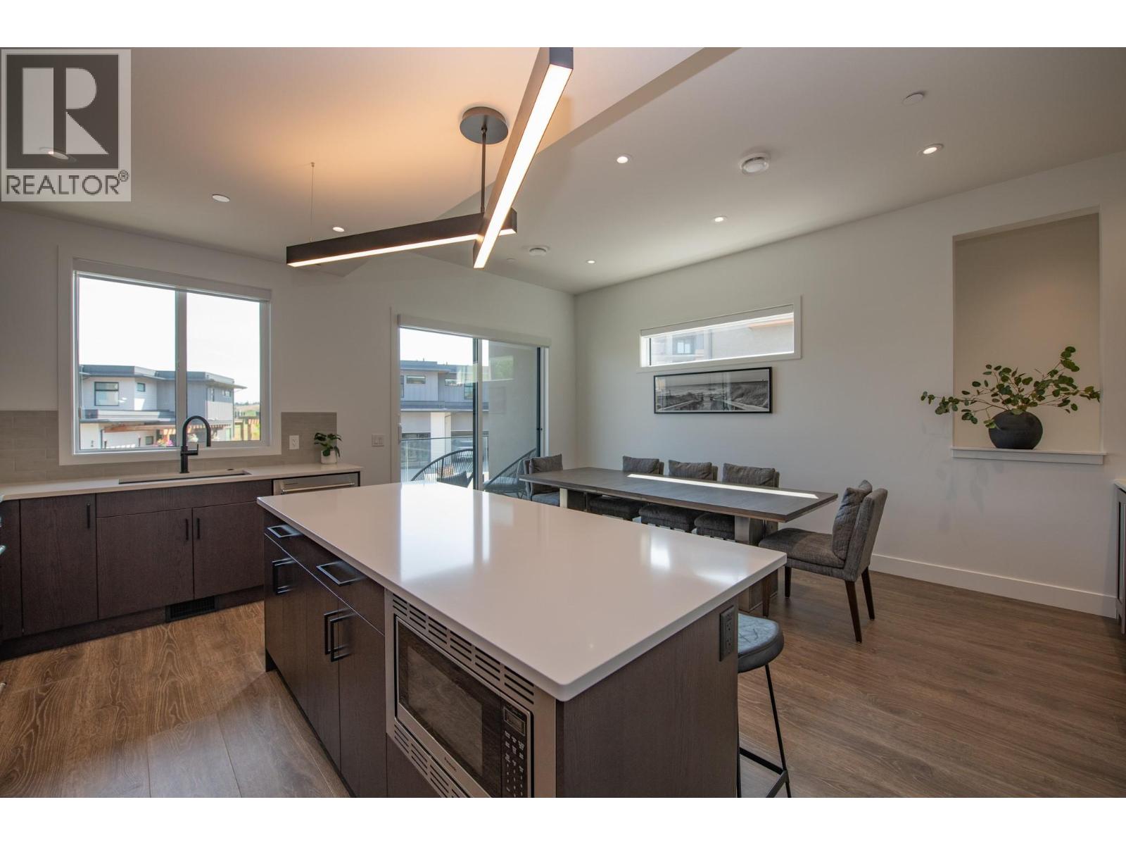 4 105 Predator Ridge Drive, Vernon