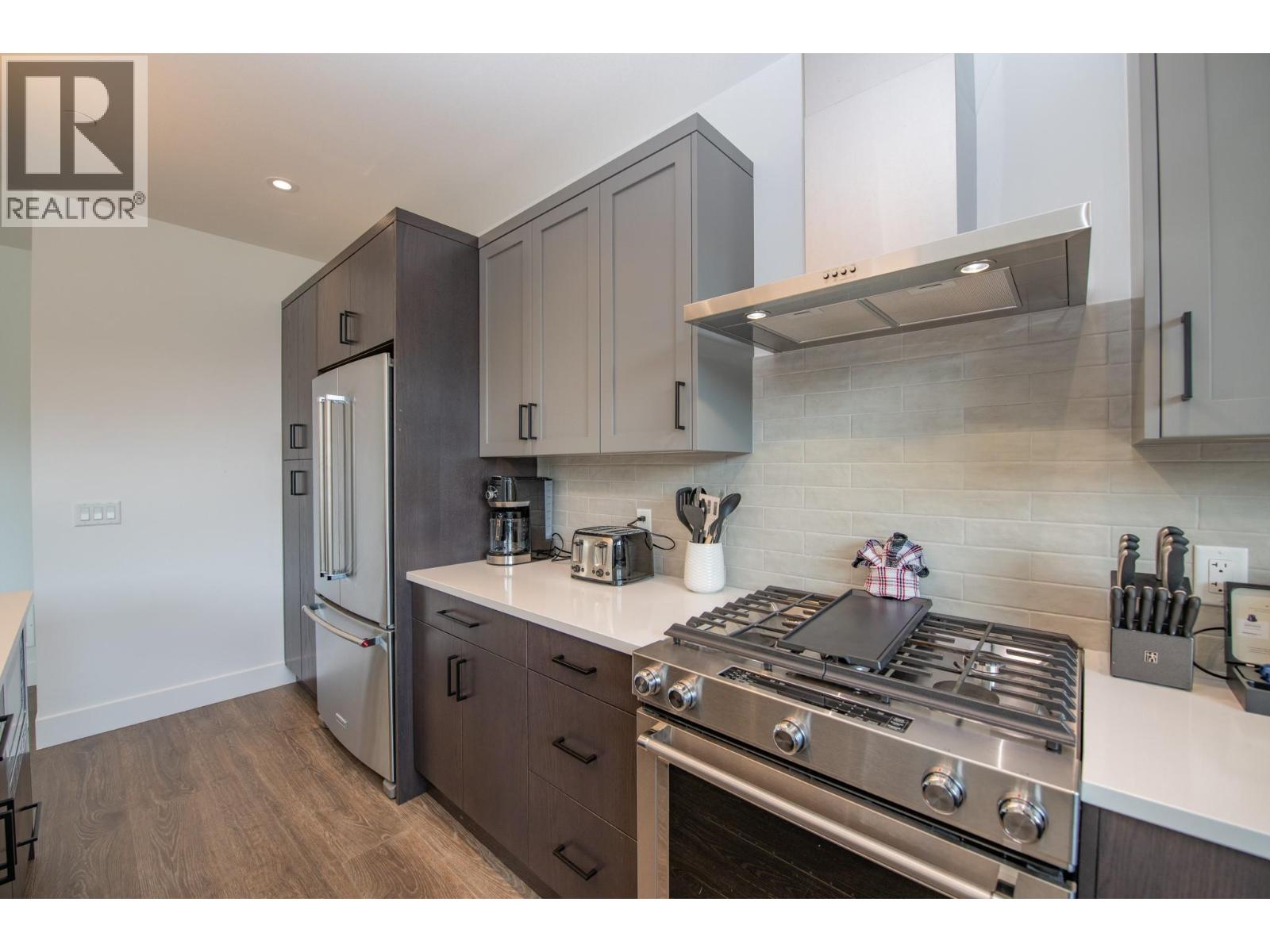 4 105 Predator Ridge Drive, Vernon