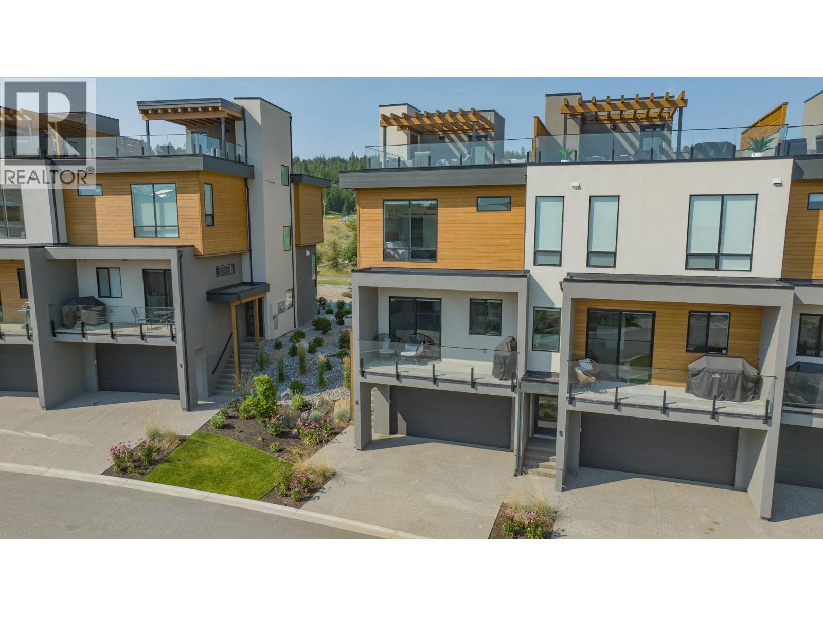 4 105 Predator Ridge Drive, Vernon
