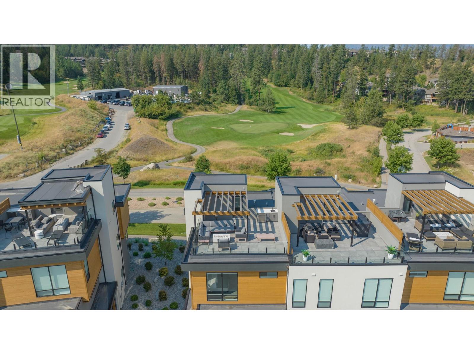 4 105 Predator Ridge Drive, Vernon