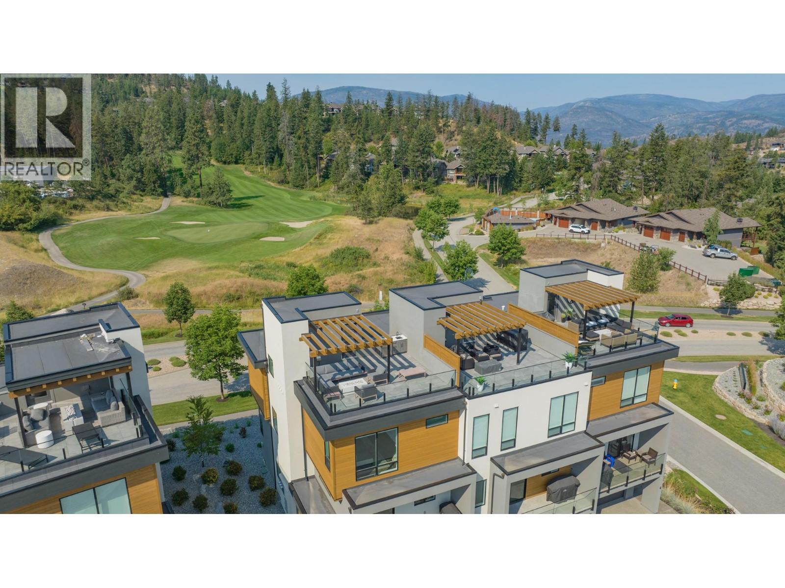 4 105 Predator Ridge Drive, Vernon