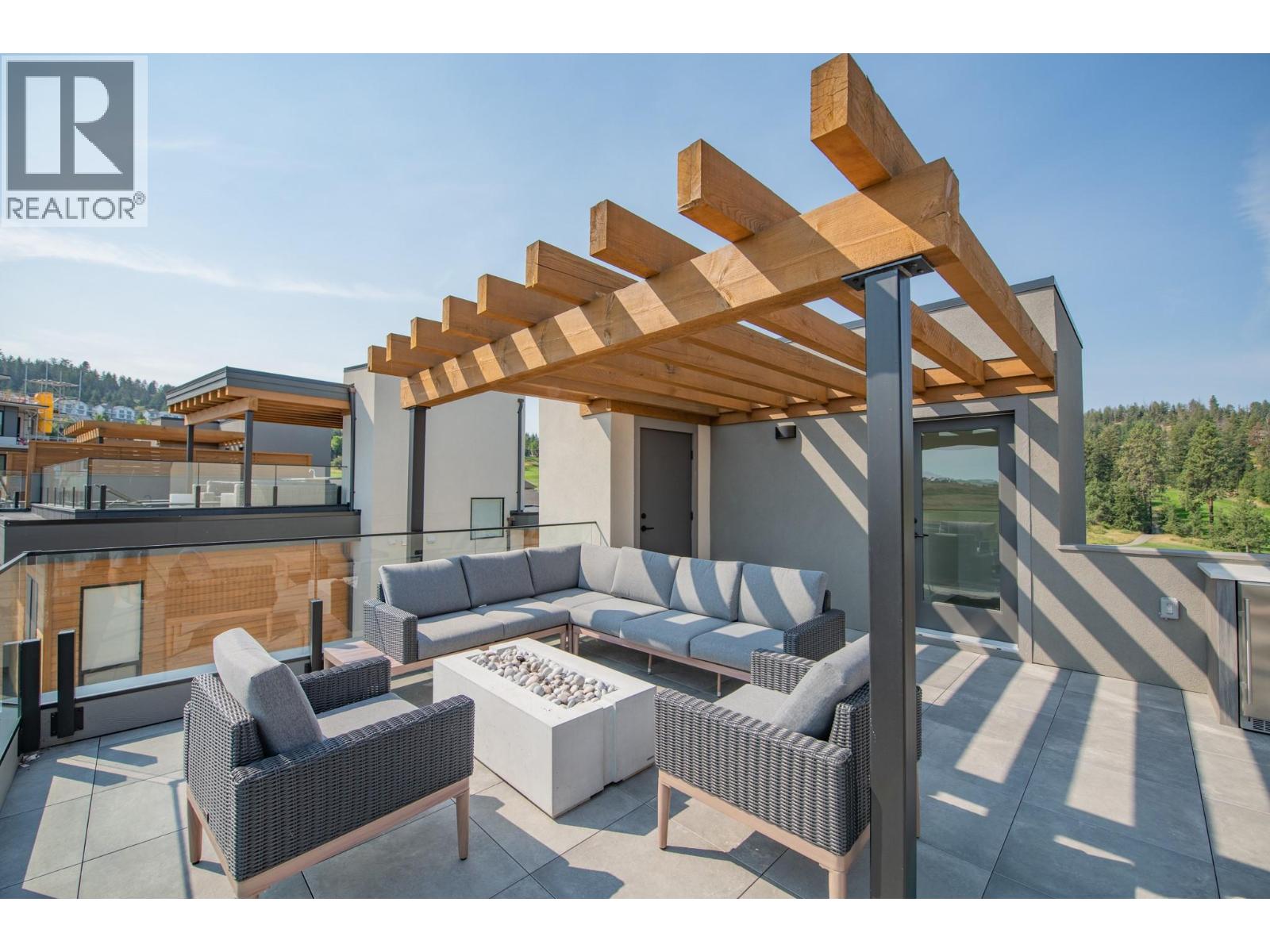 4 105 Predator Ridge Drive, Vernon