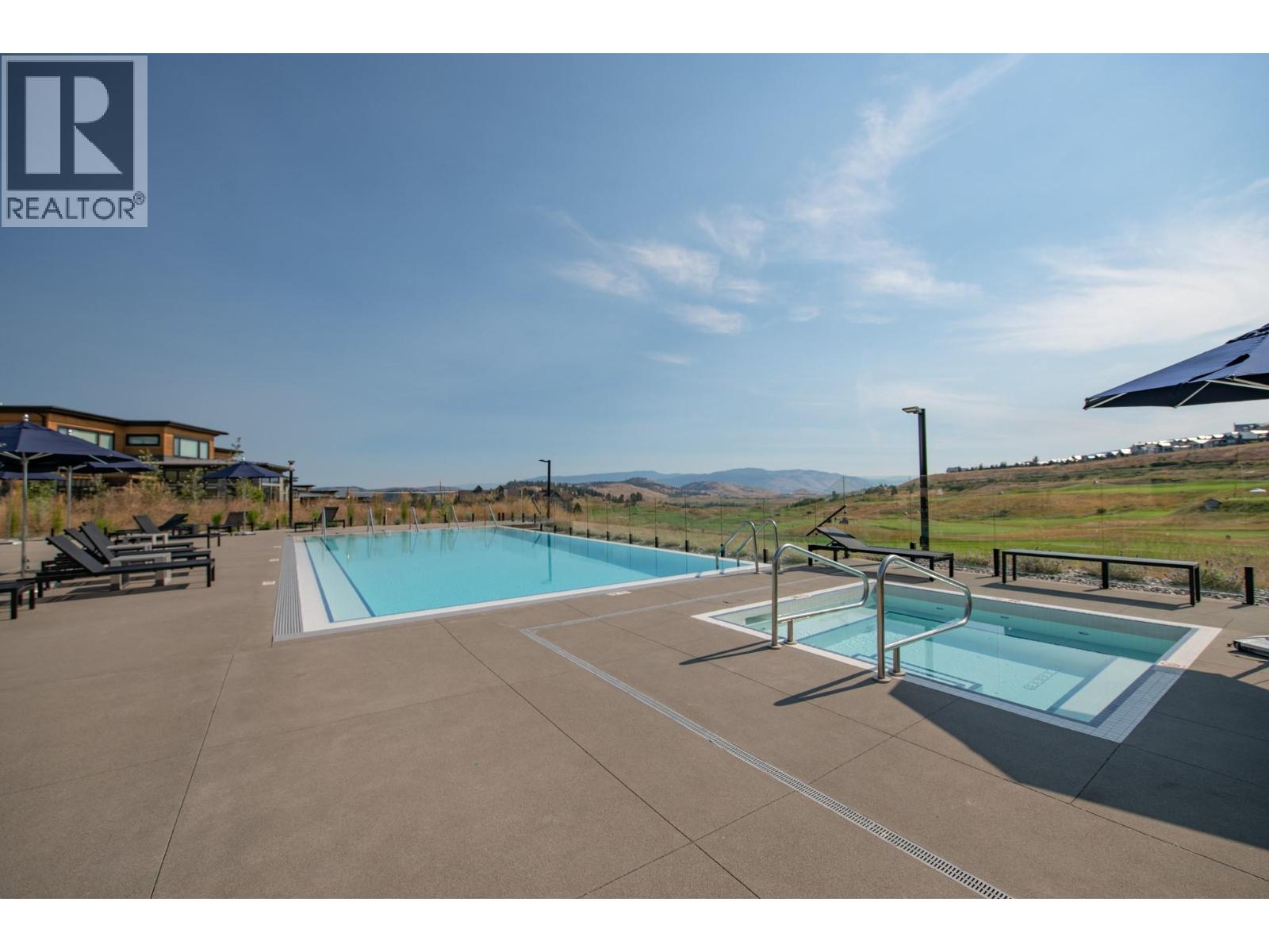 4 105 Predator Ridge Drive, Vernon