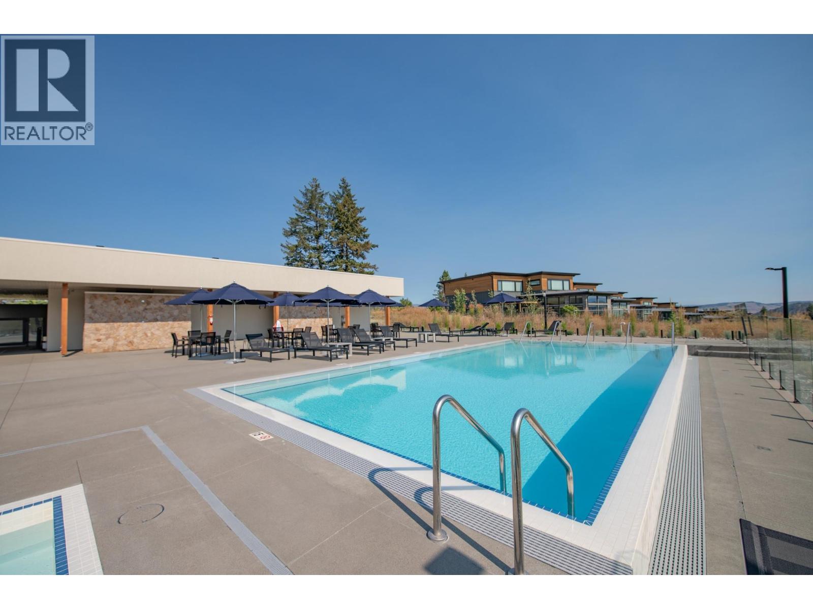 4 105 Predator Ridge Drive, Vernon