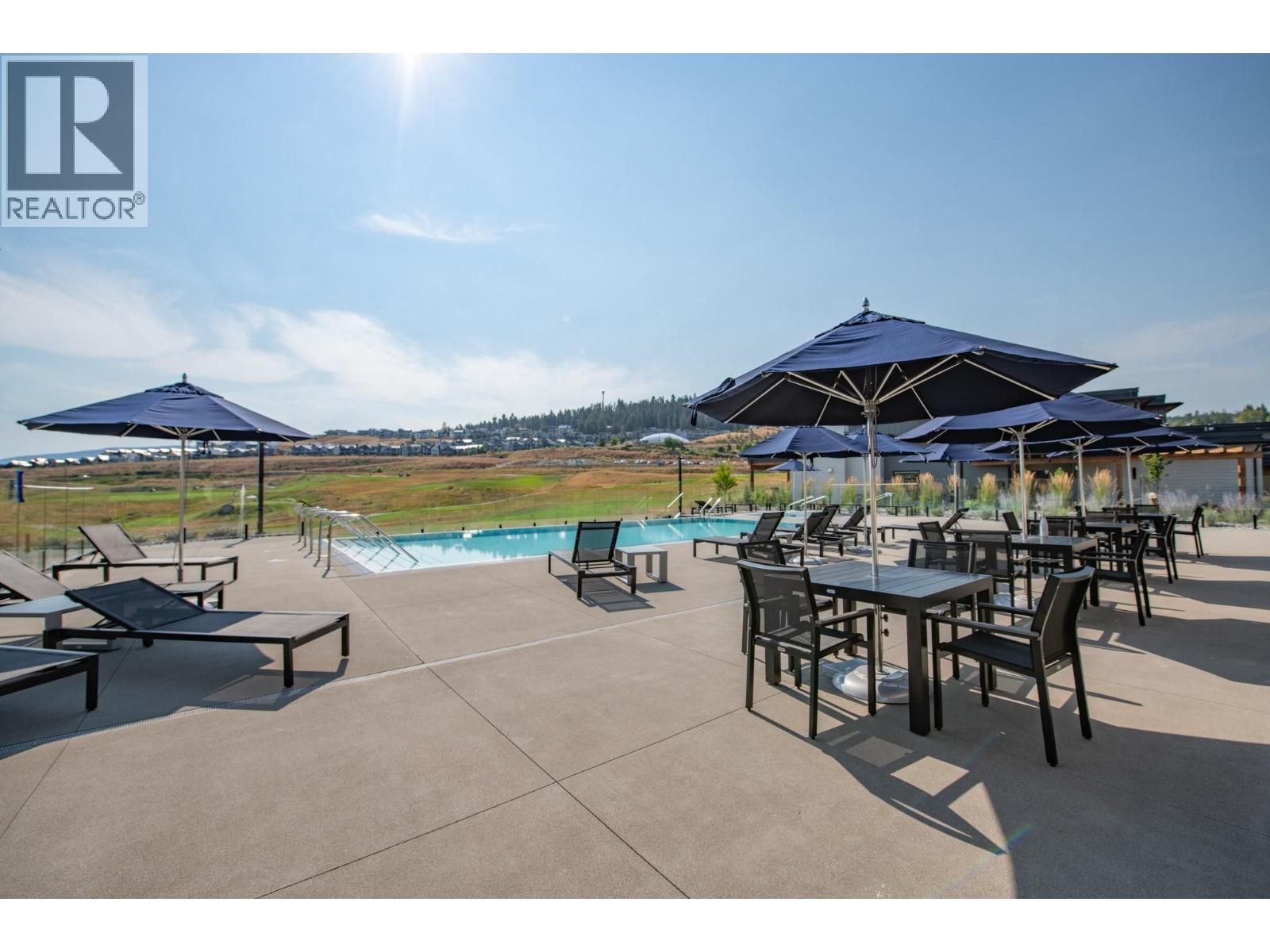 4 105 Predator Ridge Drive, Vernon