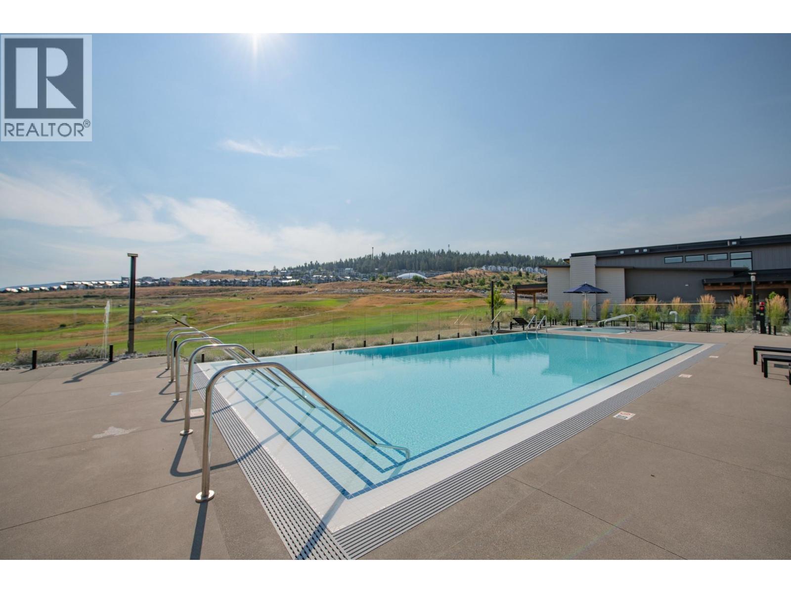 4 105 Predator Ridge Drive, Vernon