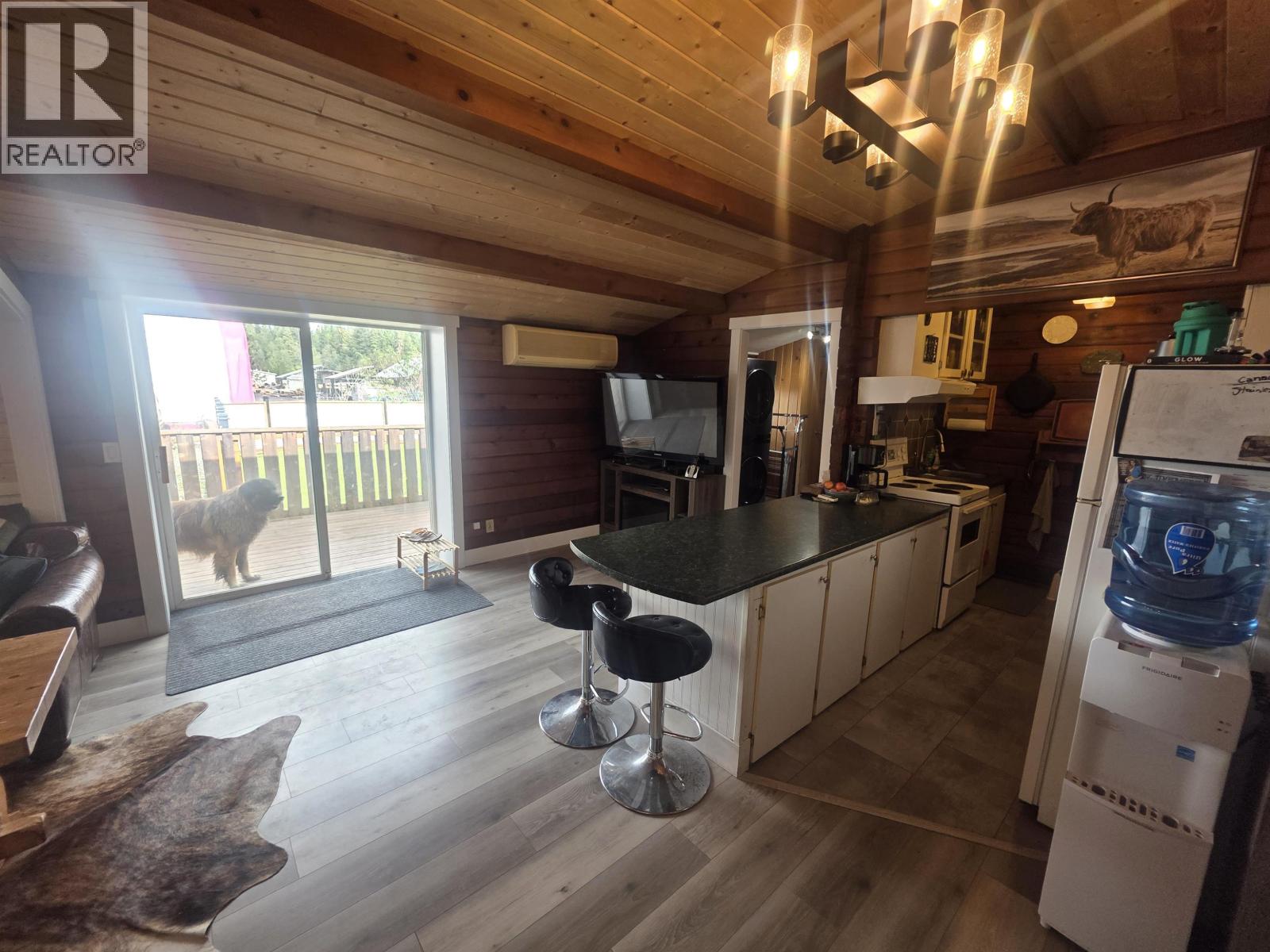 552 KALUM LAKE ROAD, Terrace