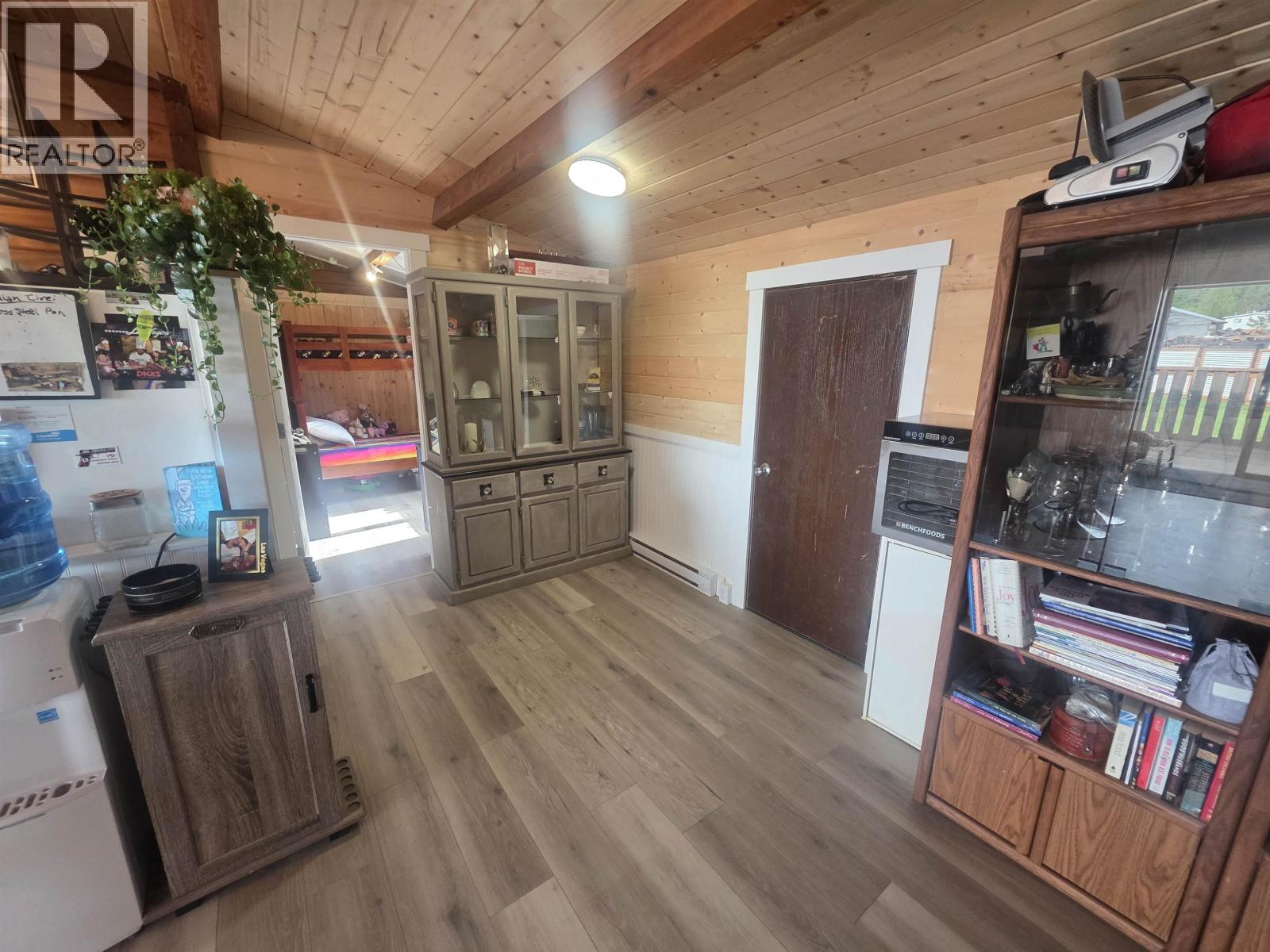 552 KALUM LAKE ROAD, Terrace
