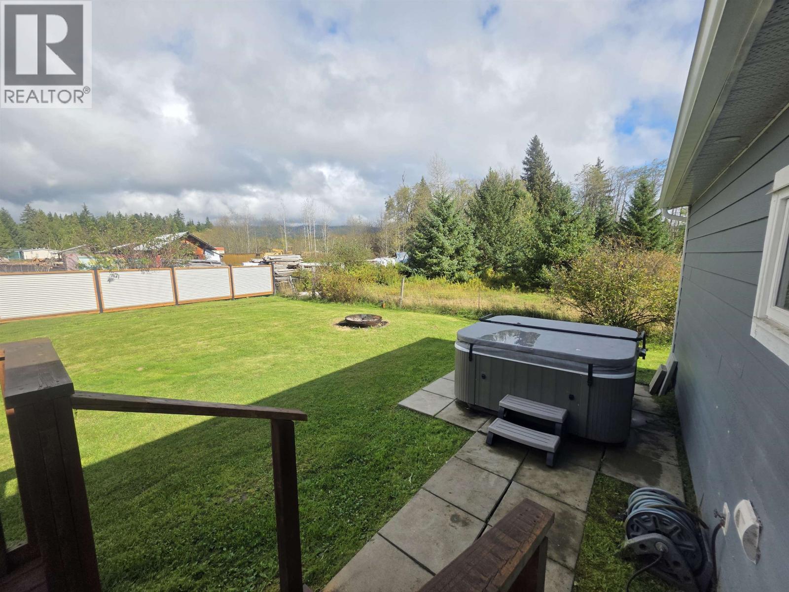 552 KALUM LAKE ROAD, Terrace