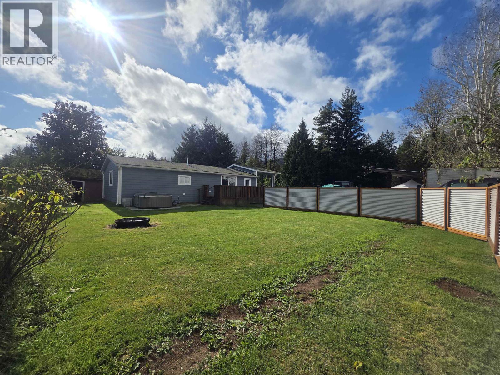 552 KALUM LAKE ROAD, Terrace