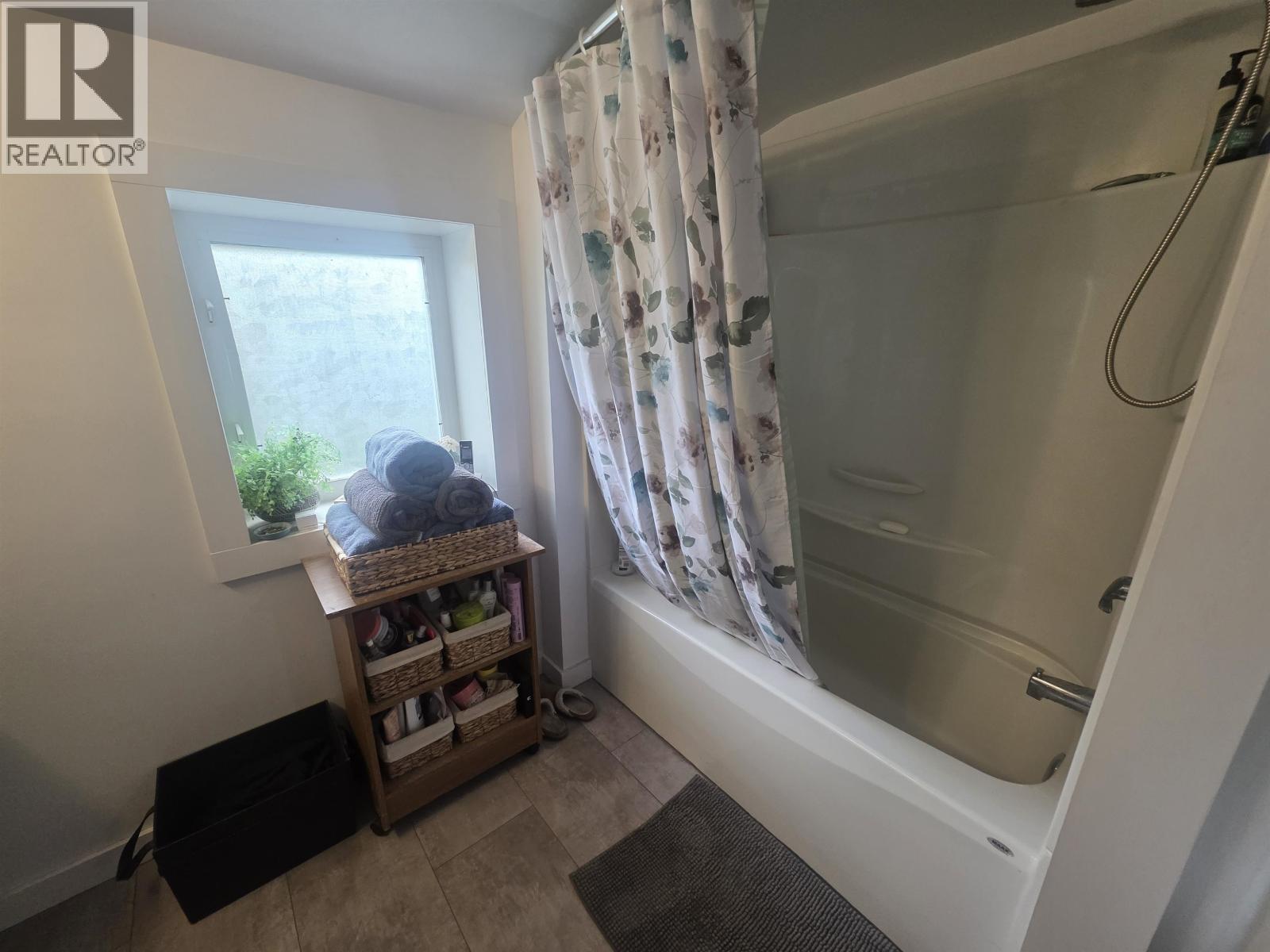 552 KALUM LAKE ROAD, Terrace