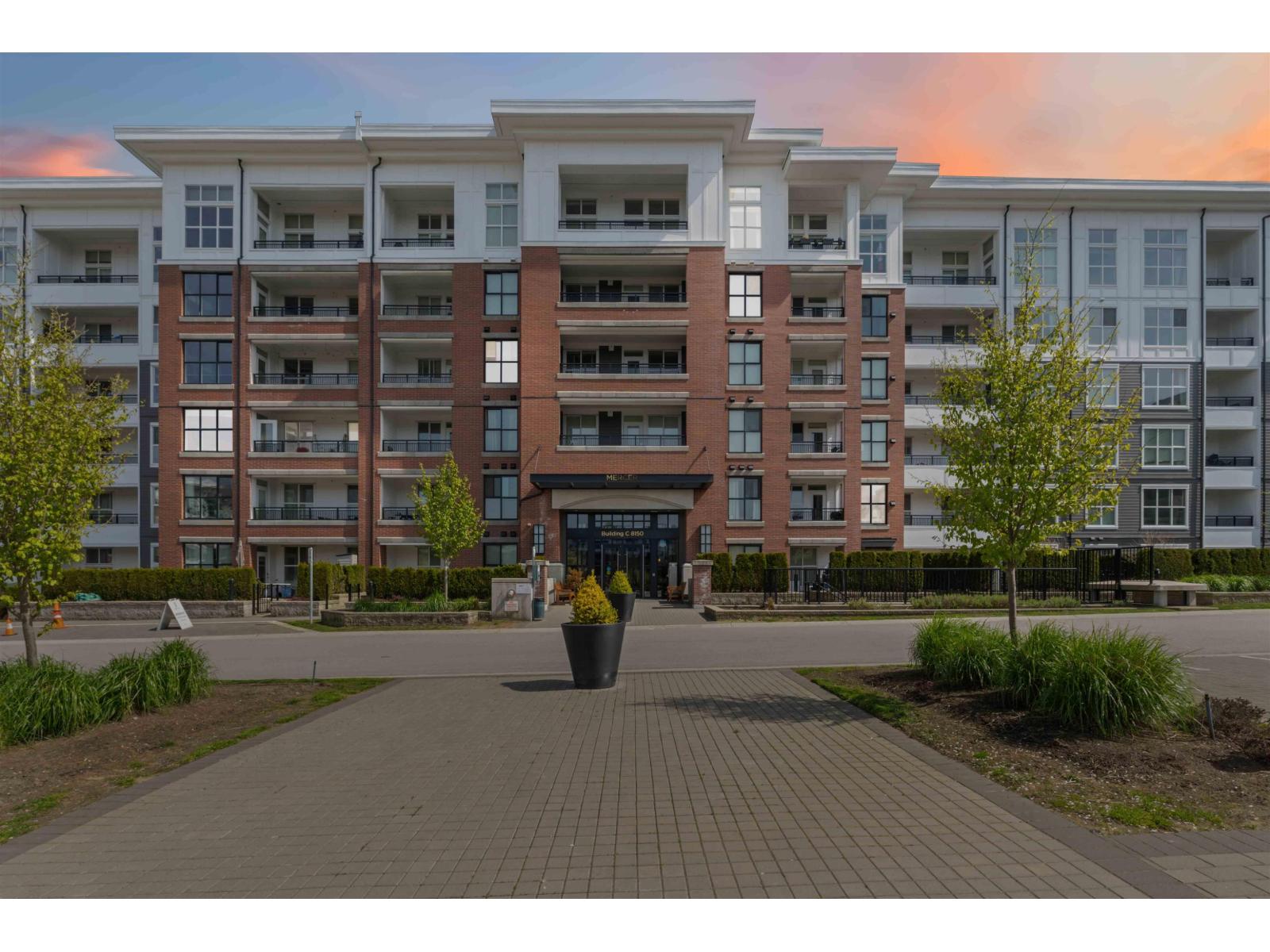 C520 8150 207 STREET, Langley