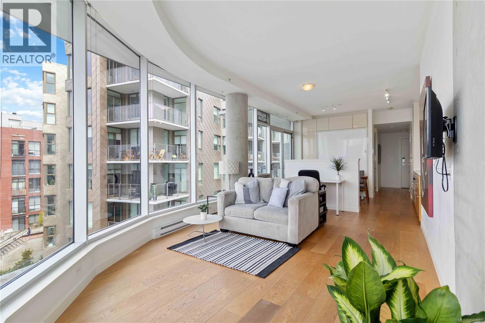 312B 456 Pandora Avenue, Victoria