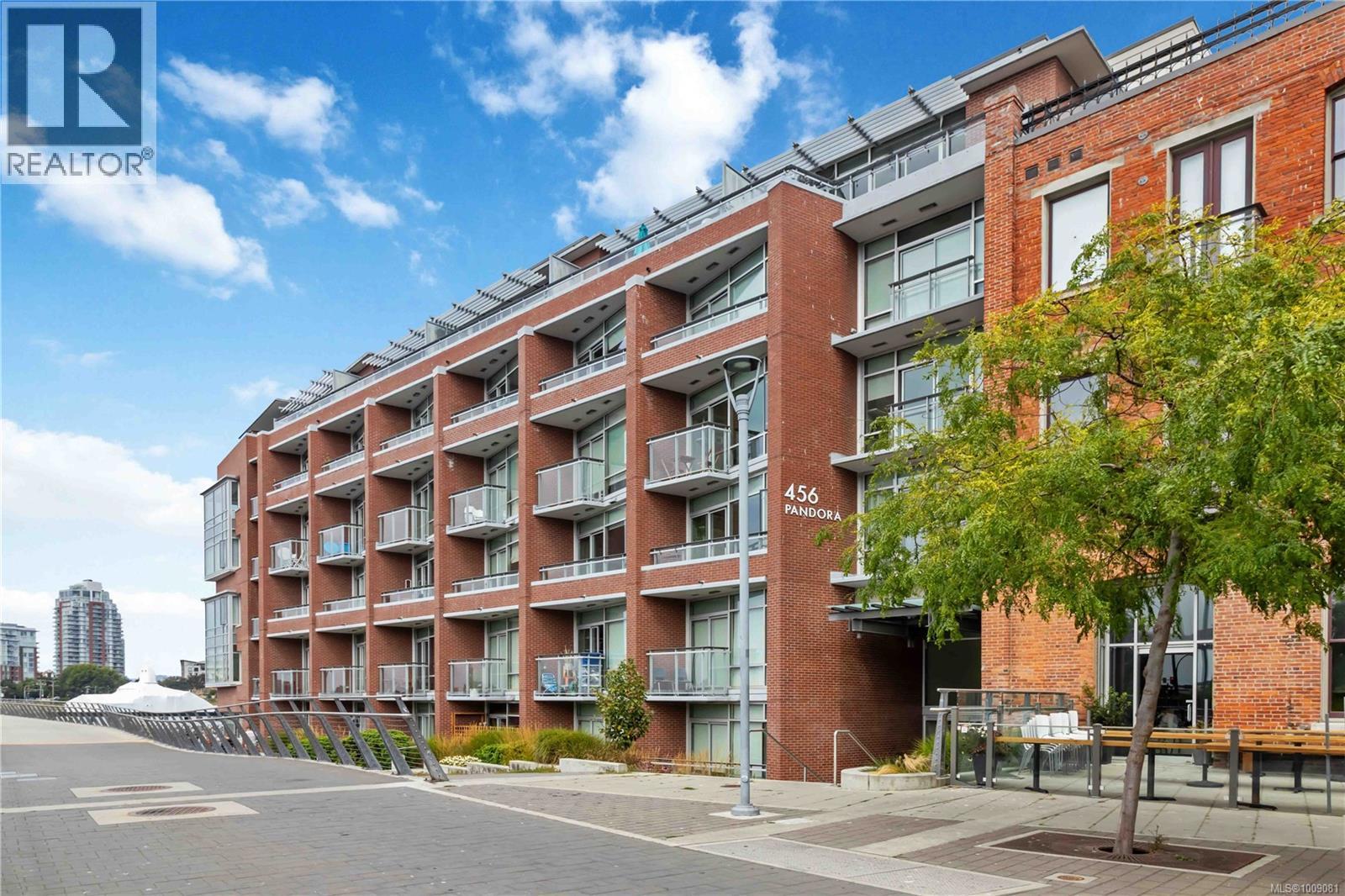 312B 456 Pandora Avenue, Victoria