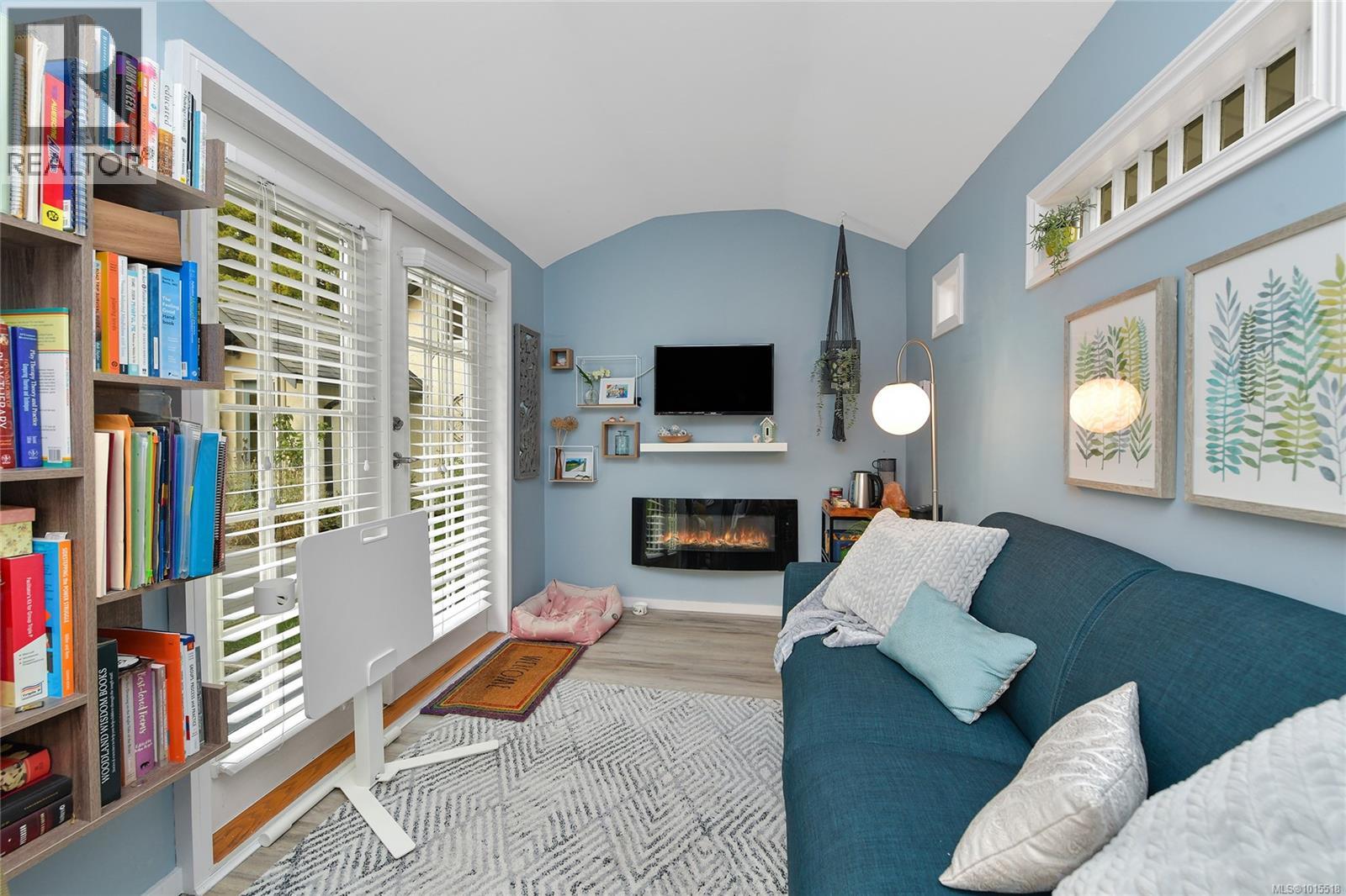  2870 Glen Lake Road, Langford