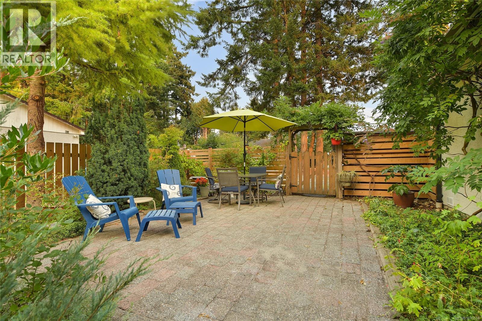  2870 Glen Lake Road, Langford