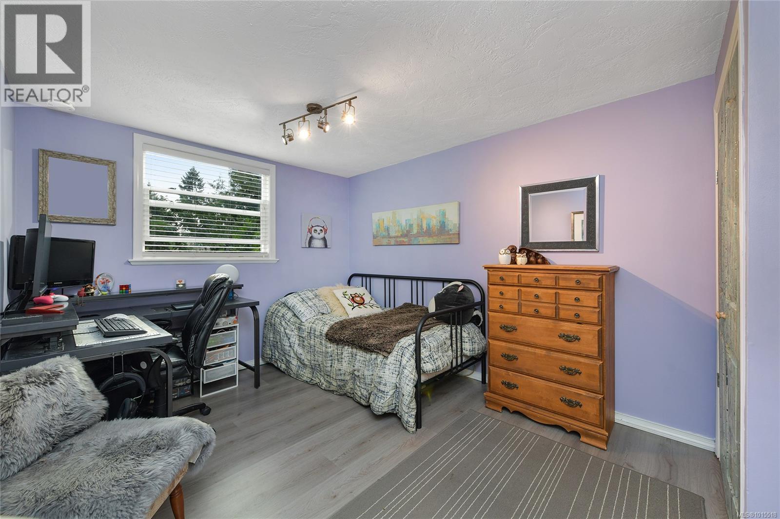  2870 Glen Lake Road, Langford