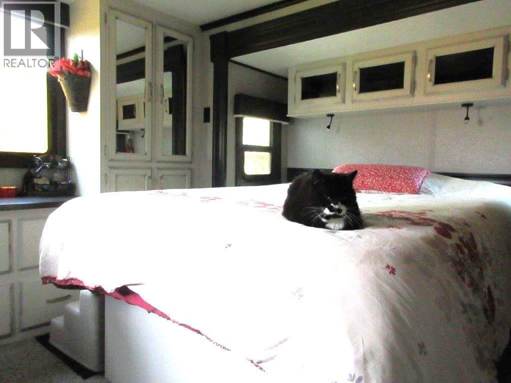 410 415 Commonwealth Road, Kelowna