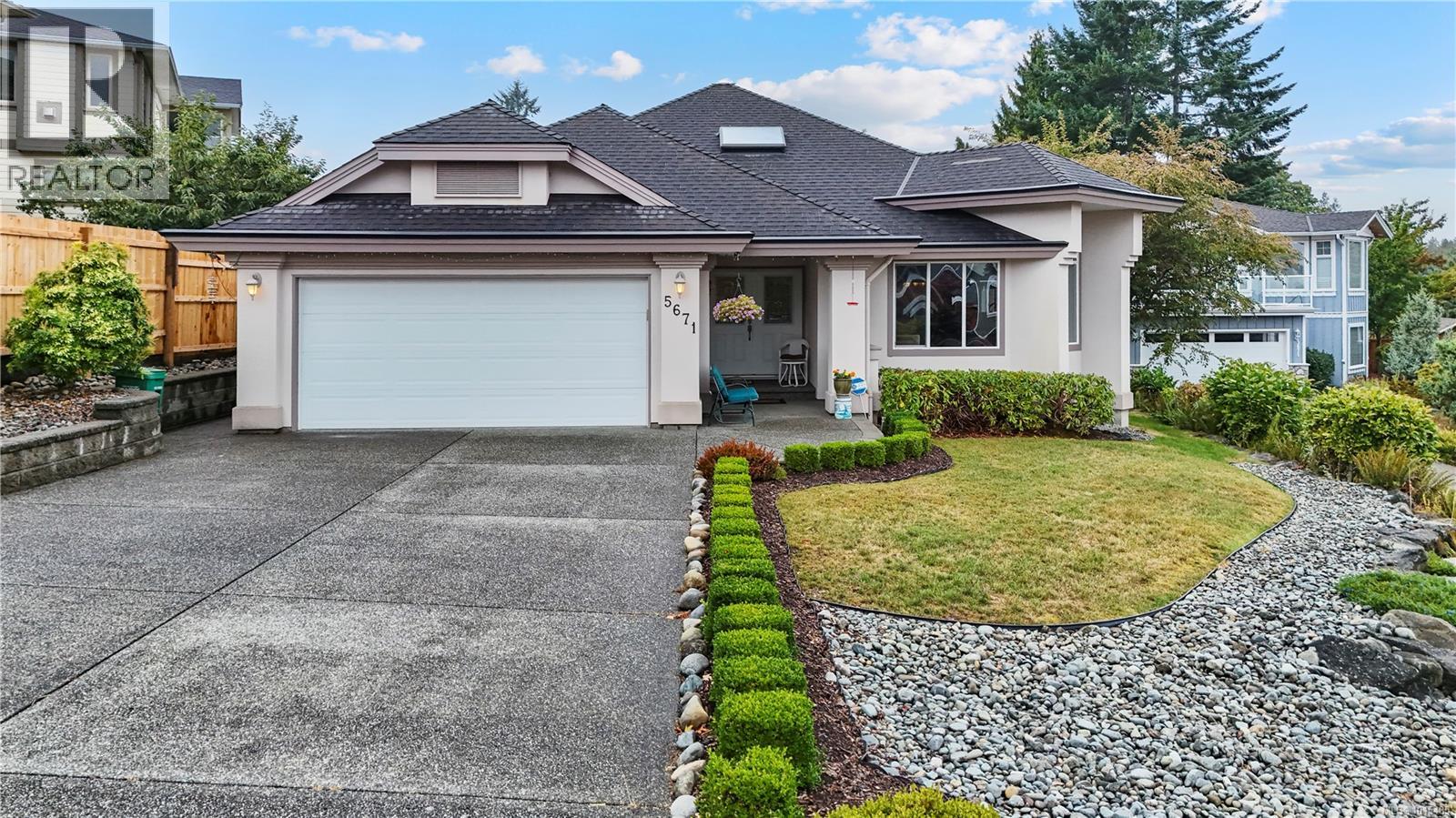 5671 Muggies Way, Nanaimo