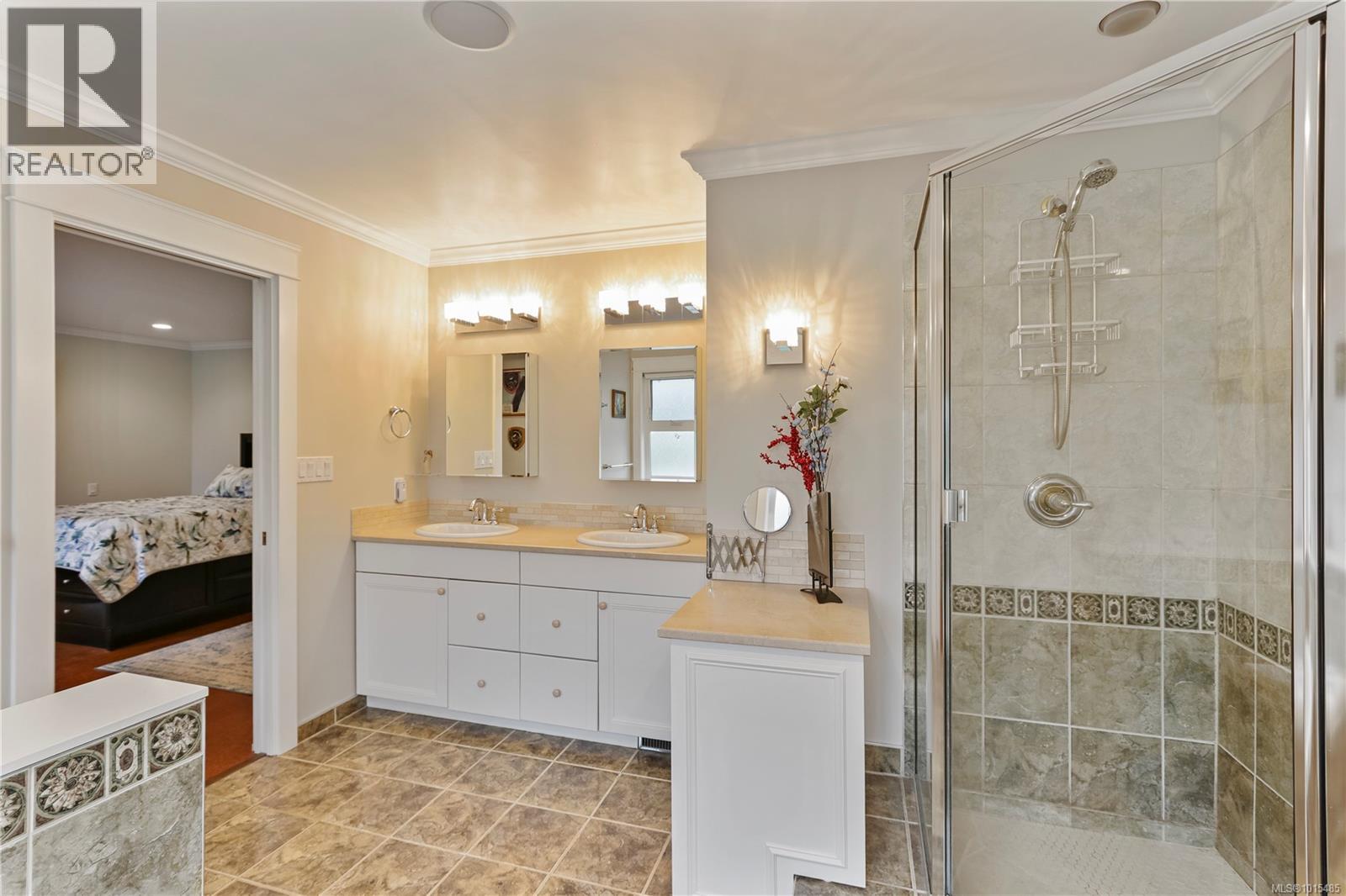 5671 Muggies Way, Nanaimo