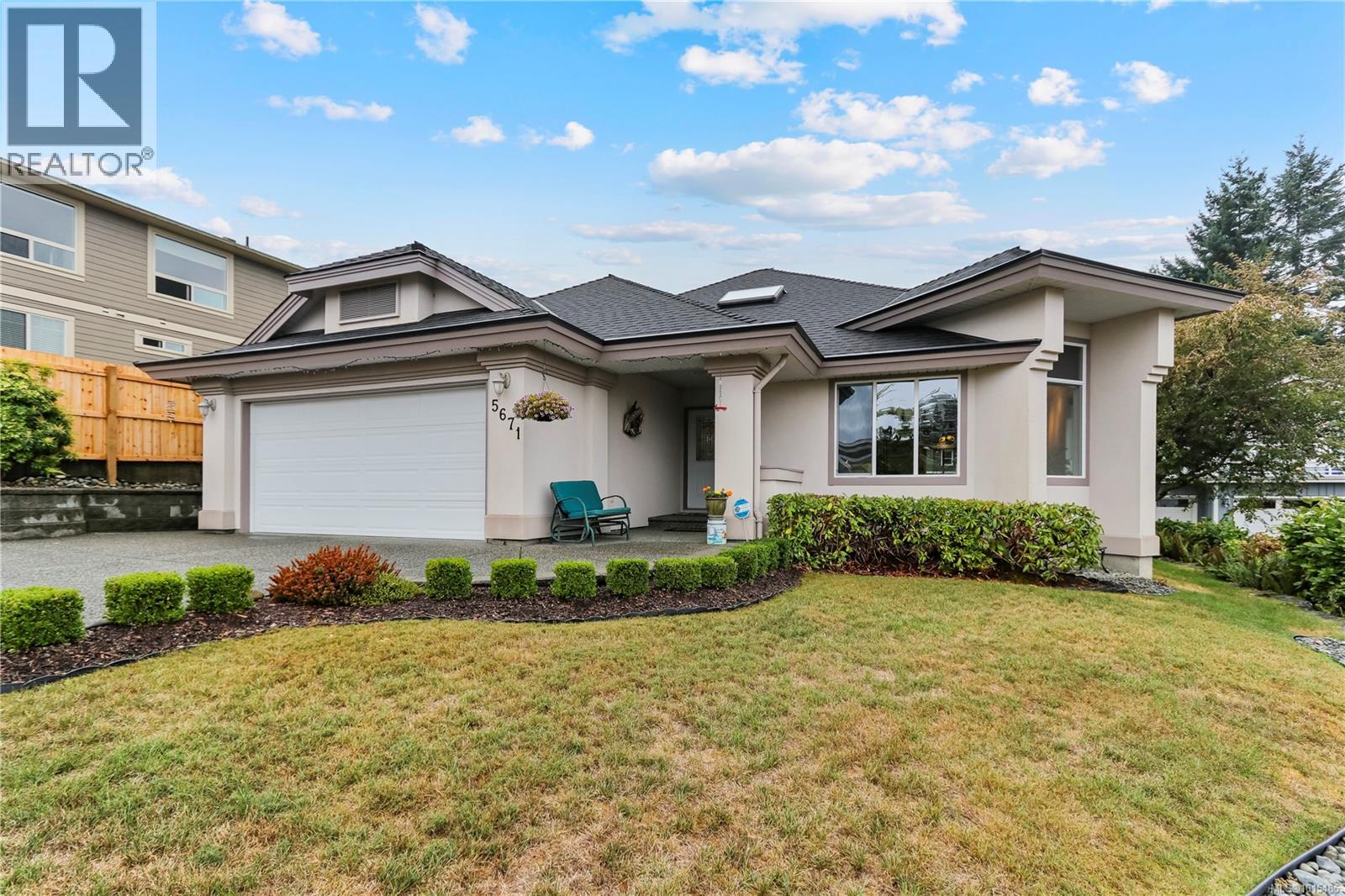 5671 Muggies Way, Nanaimo
