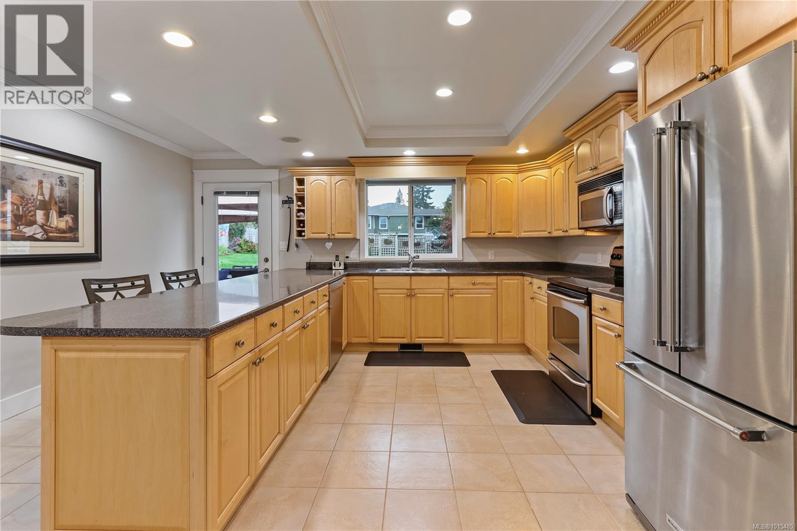 5671 Muggies Way, Nanaimo
