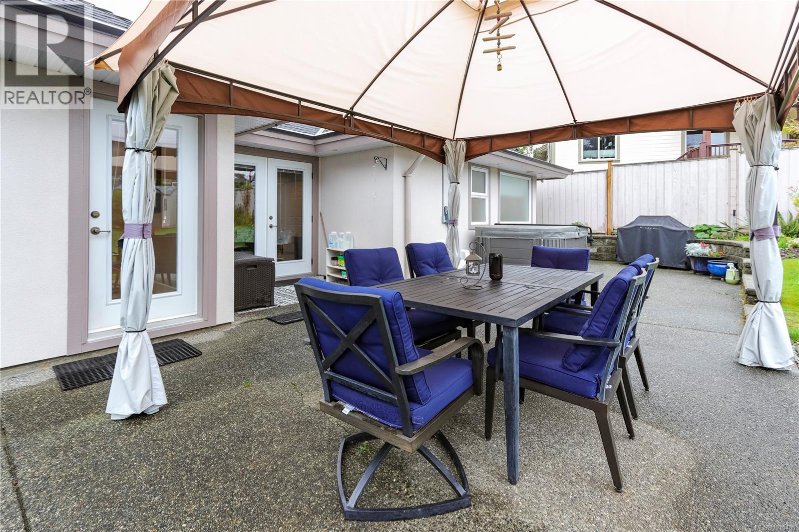 5671 Muggies Way, Nanaimo